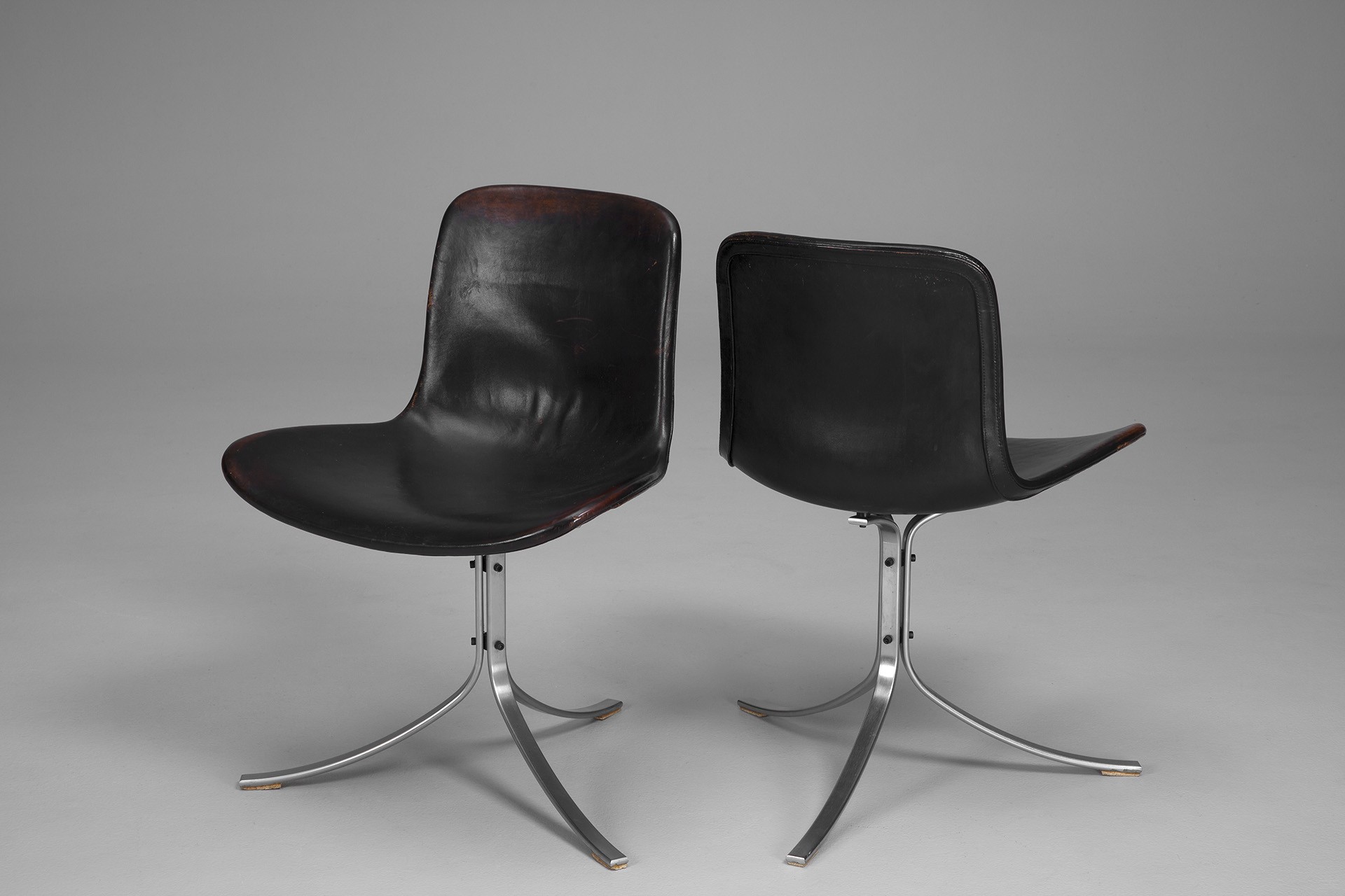 Set of Four PK-9 Chairs image 3