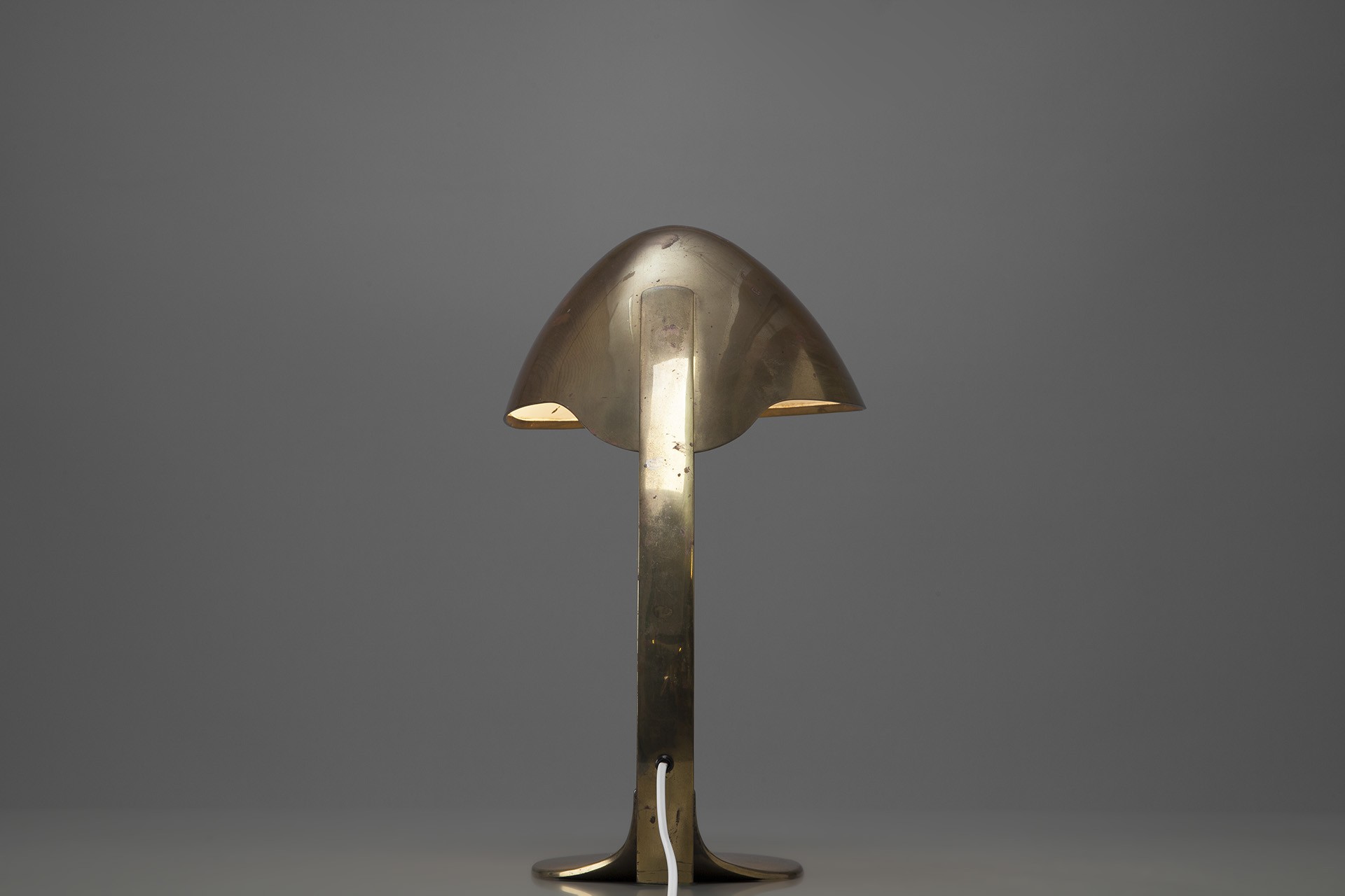 Rare Table Lamp Model no 1005 image 3