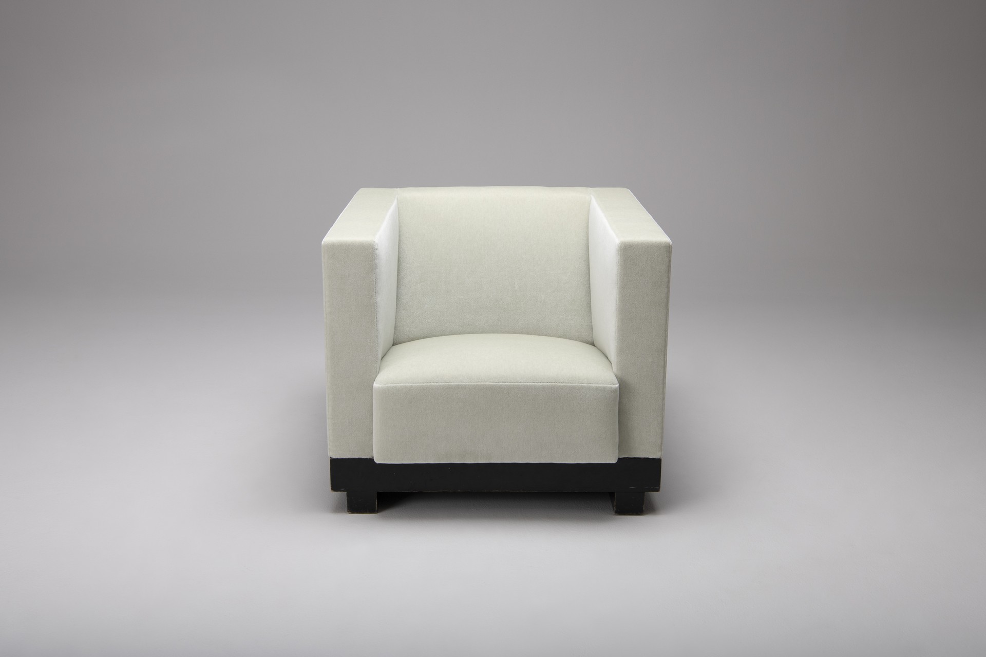 Easy Chair image 2