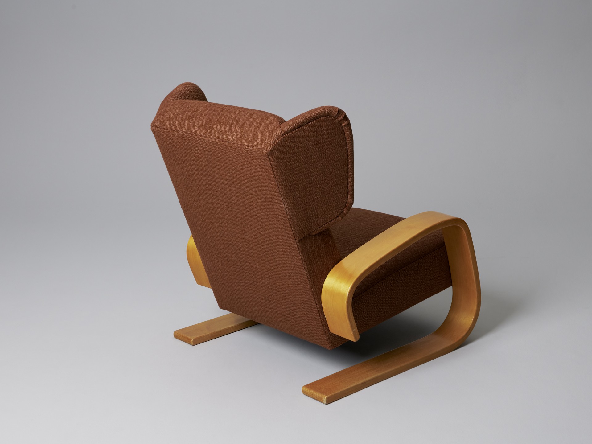 Highback 'Tank' Chair image 5
