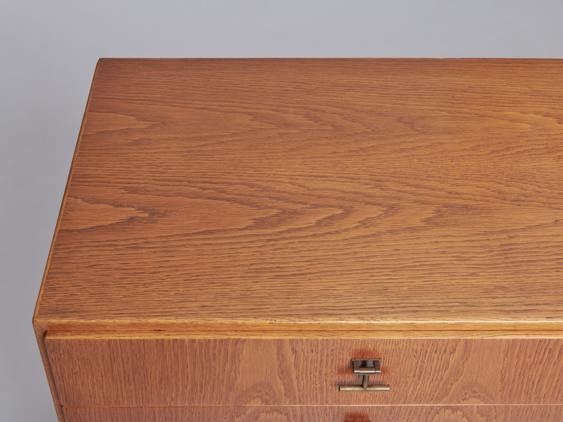 Chest of Drawers image 4