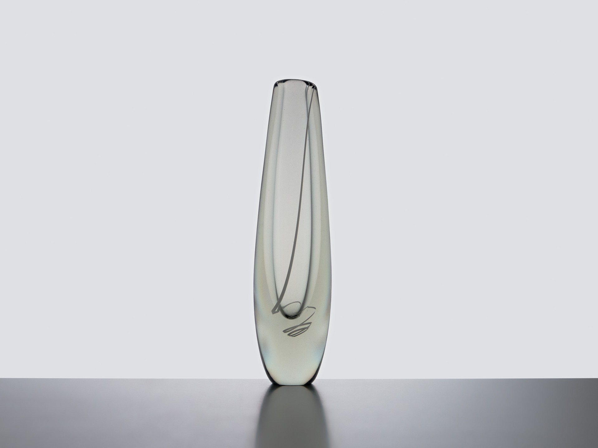 'Serpentine' Vase image 3