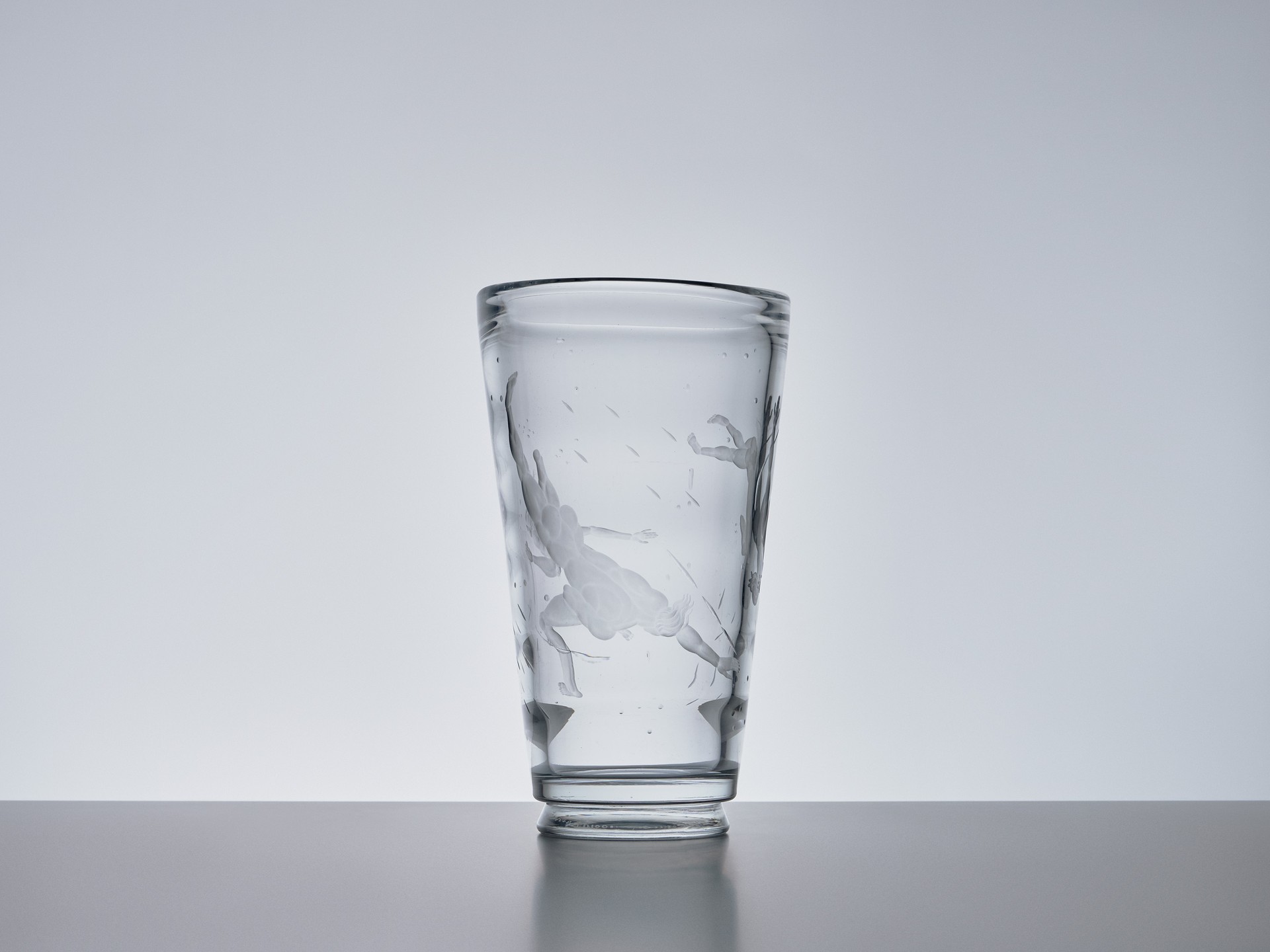 'Pearl Fisher' Vase image 3