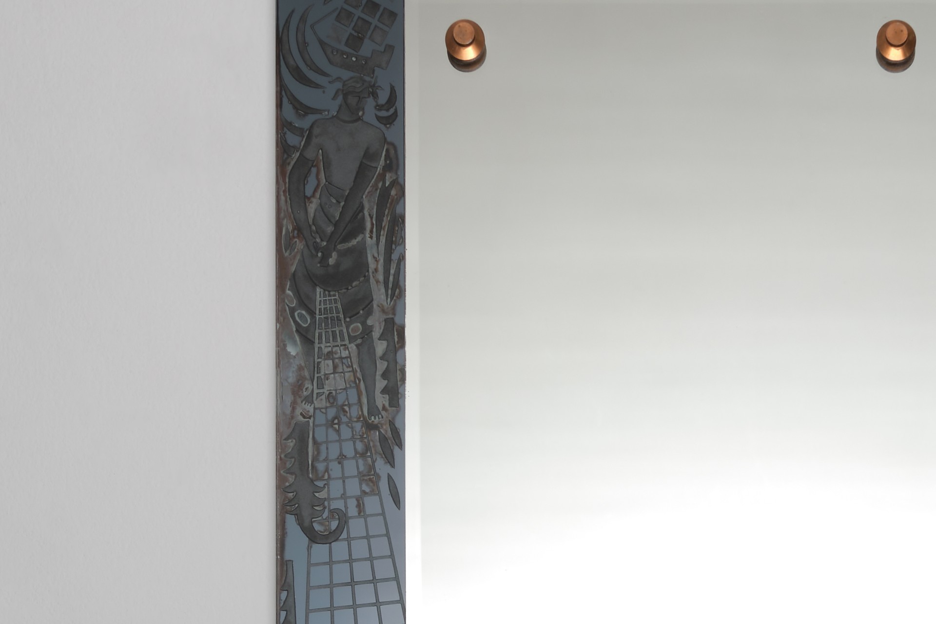 Mirror image 4