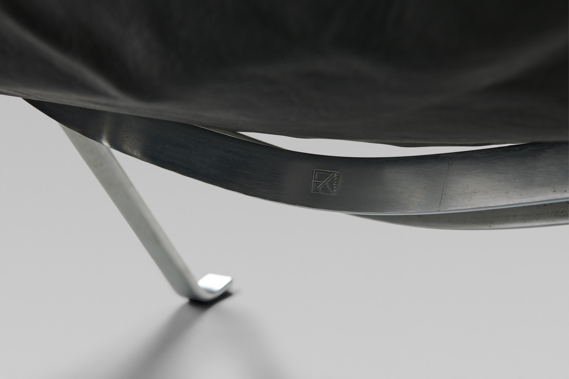 Pair of 'PK 22' Chairs image 4