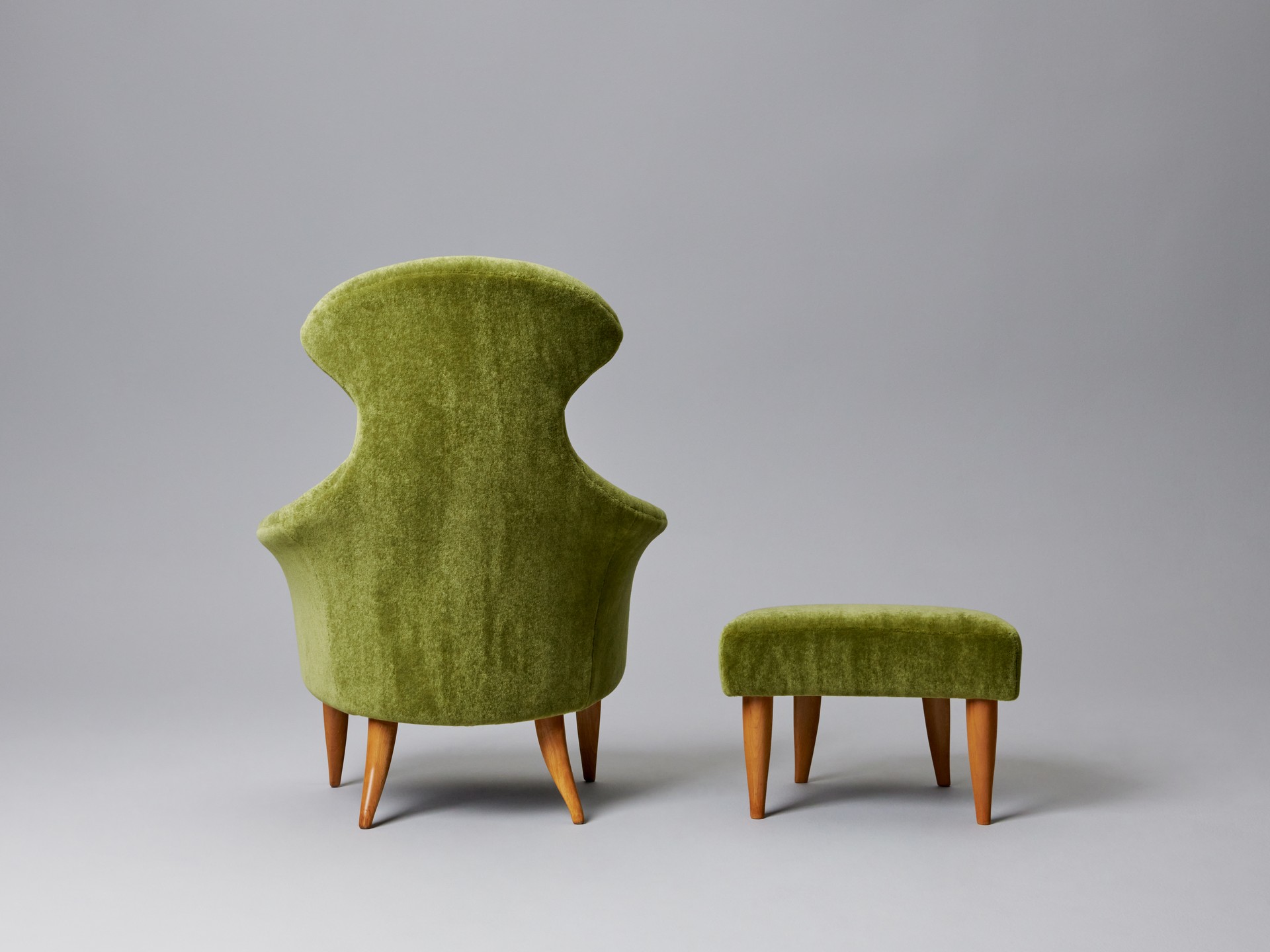 Lounge Chair and Footstool "Big Eva" image 5