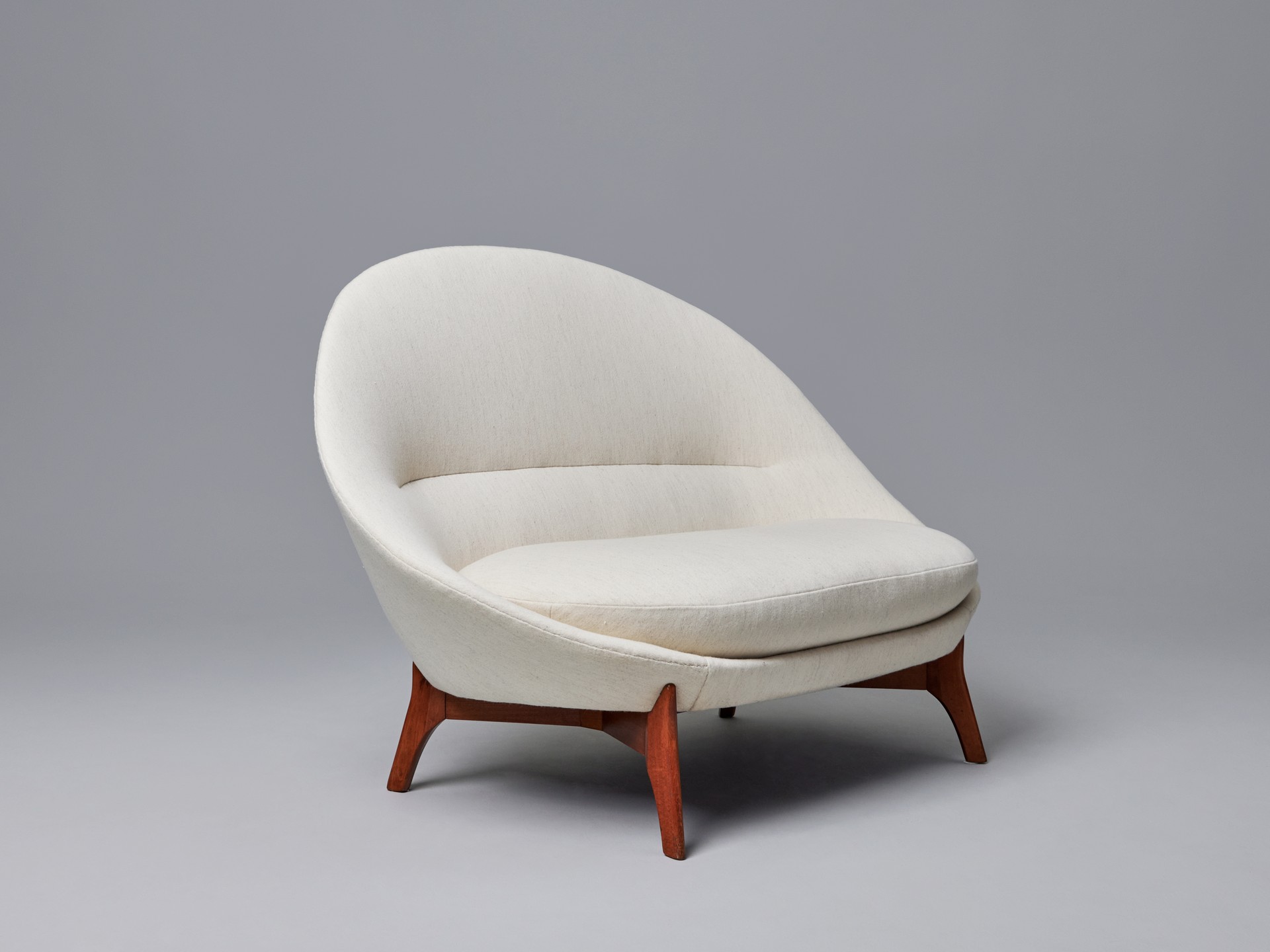 Sofa image 2