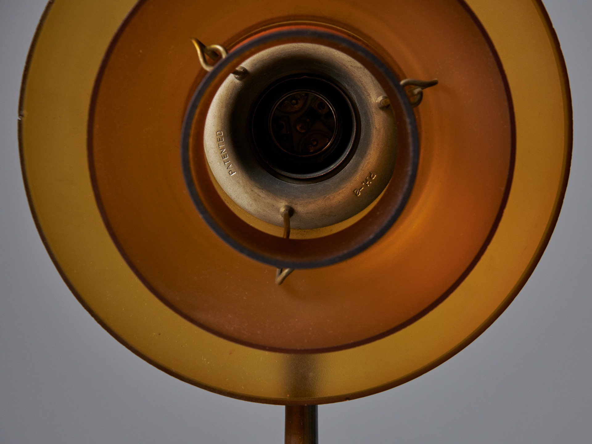 Early 'PH 2/2' Table Lamp image 9