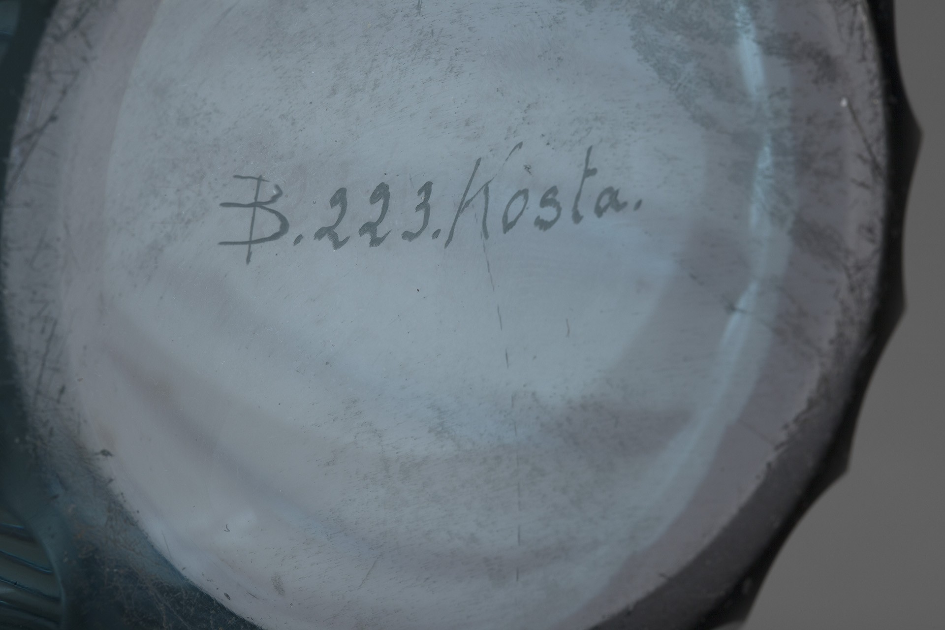 Vase image 3