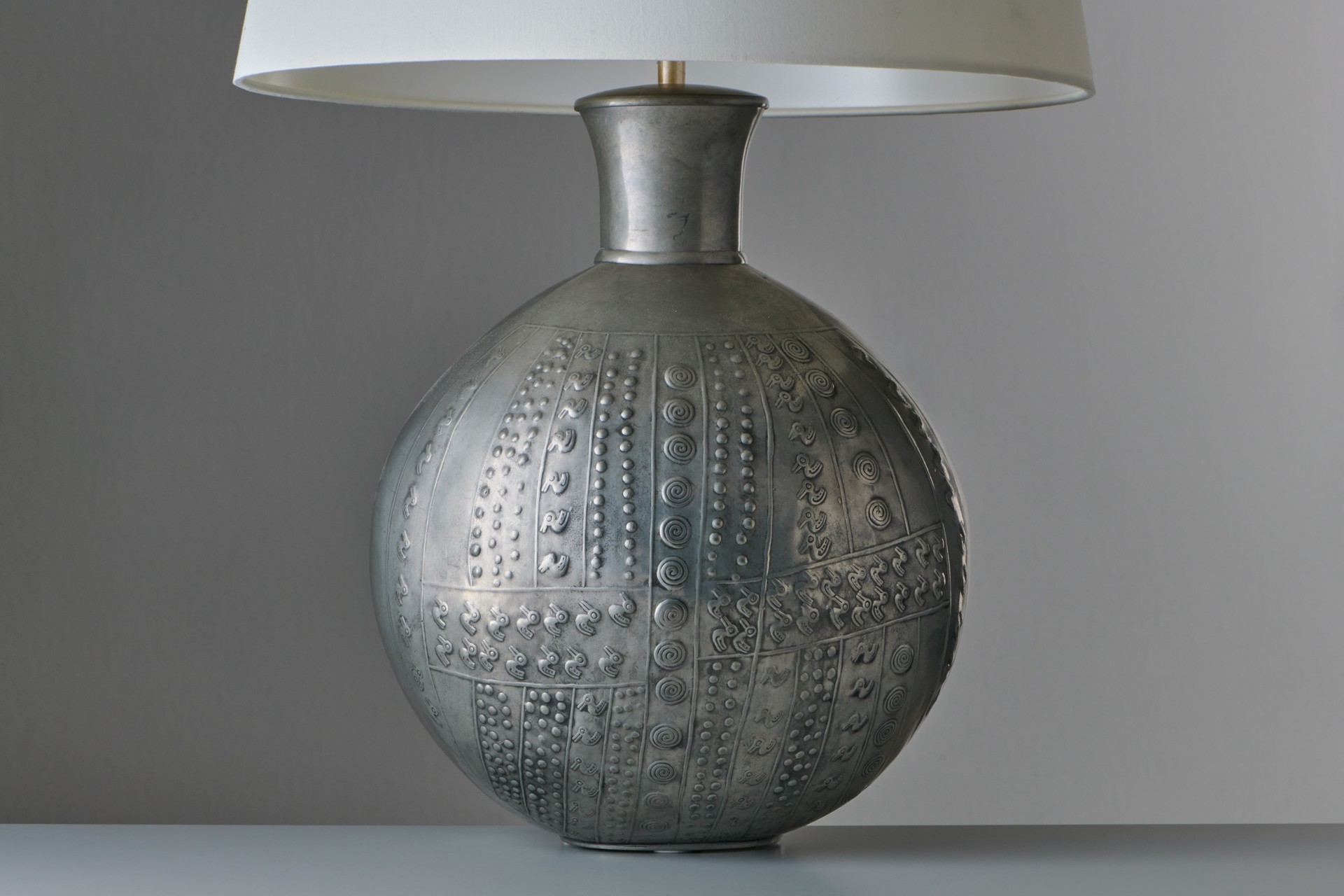 Table Lamp, 'Peruvian vase' image 3
