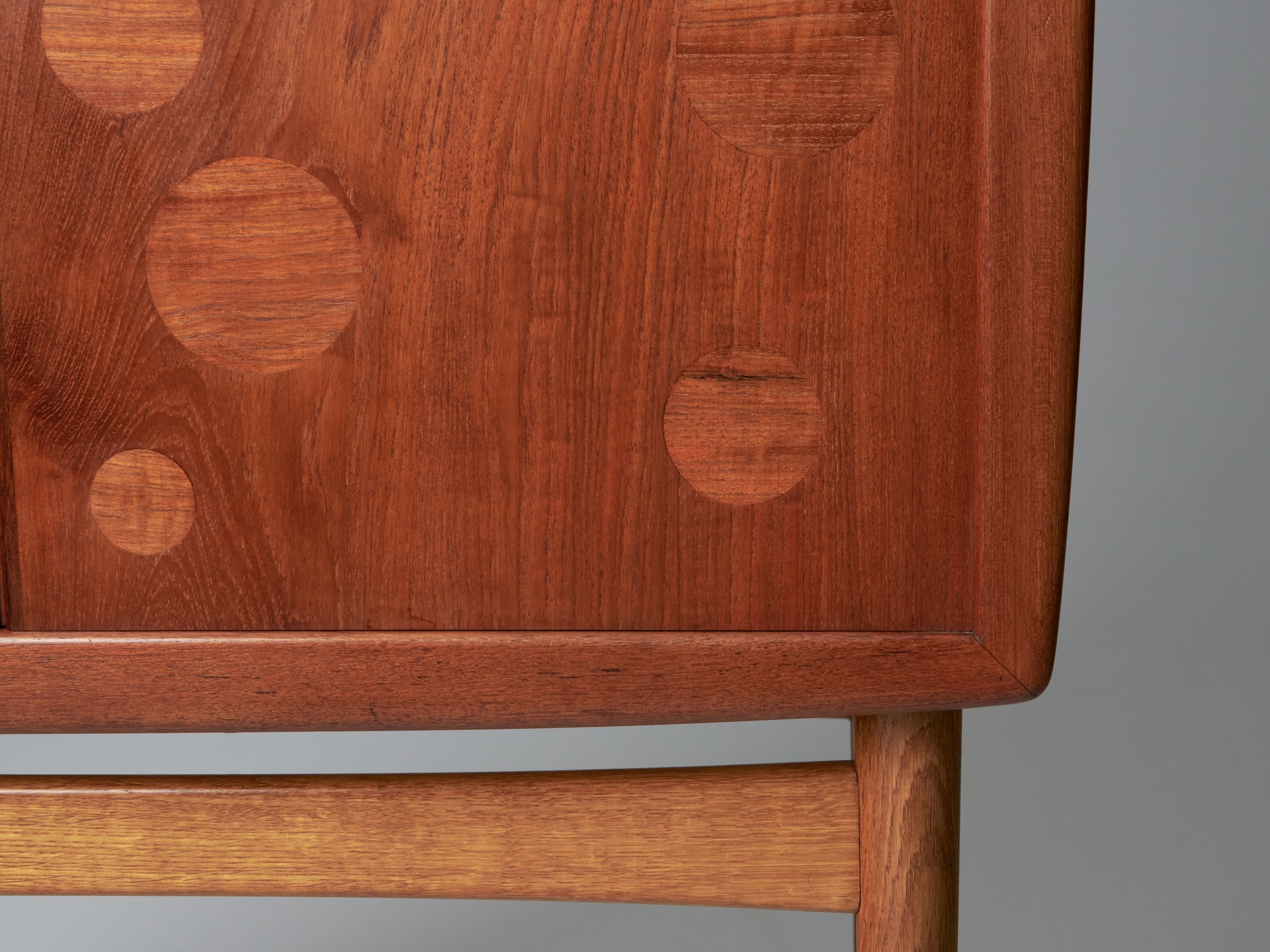 Bar Cabinet image 8