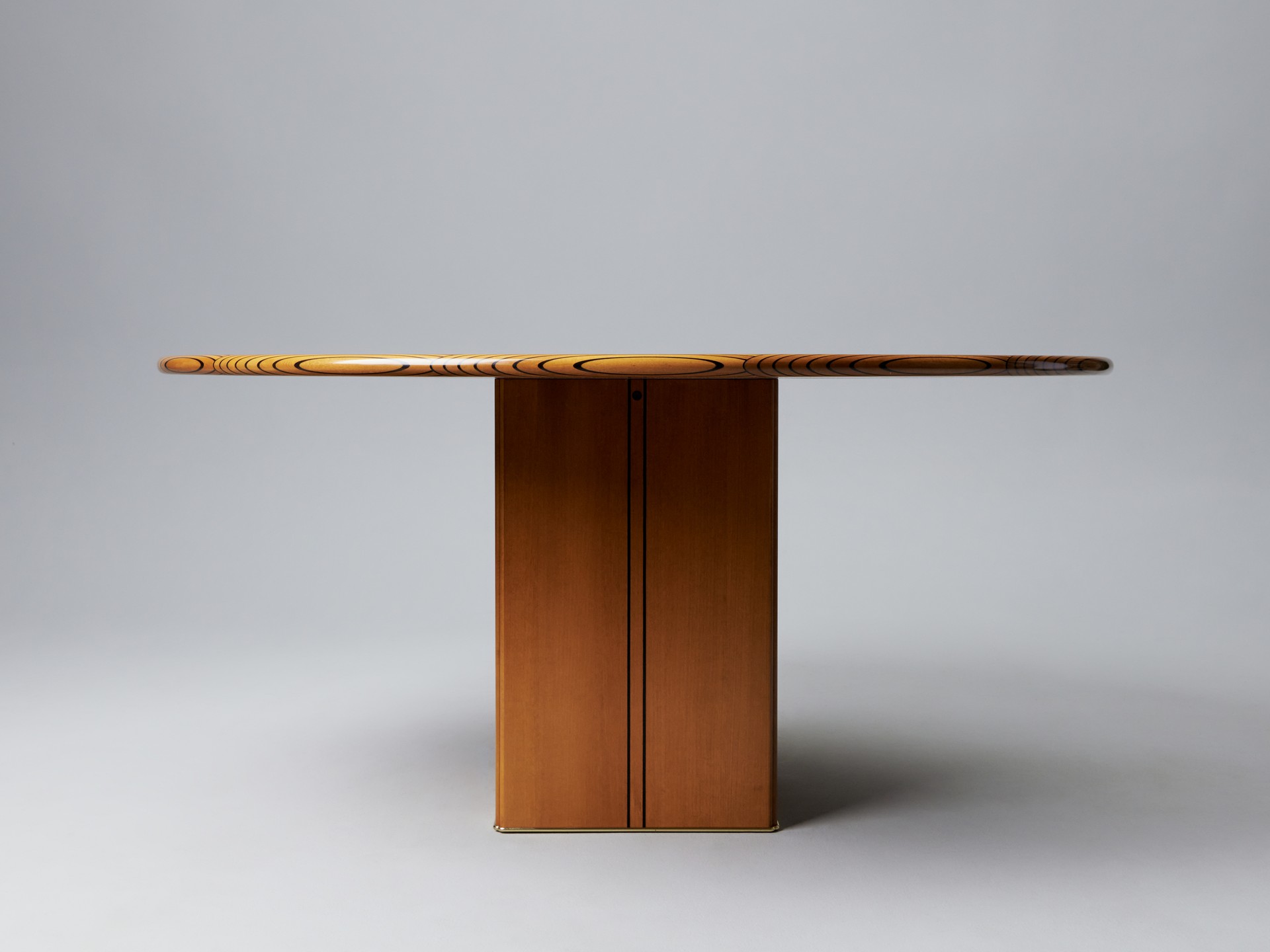 'Africa' Table image 2