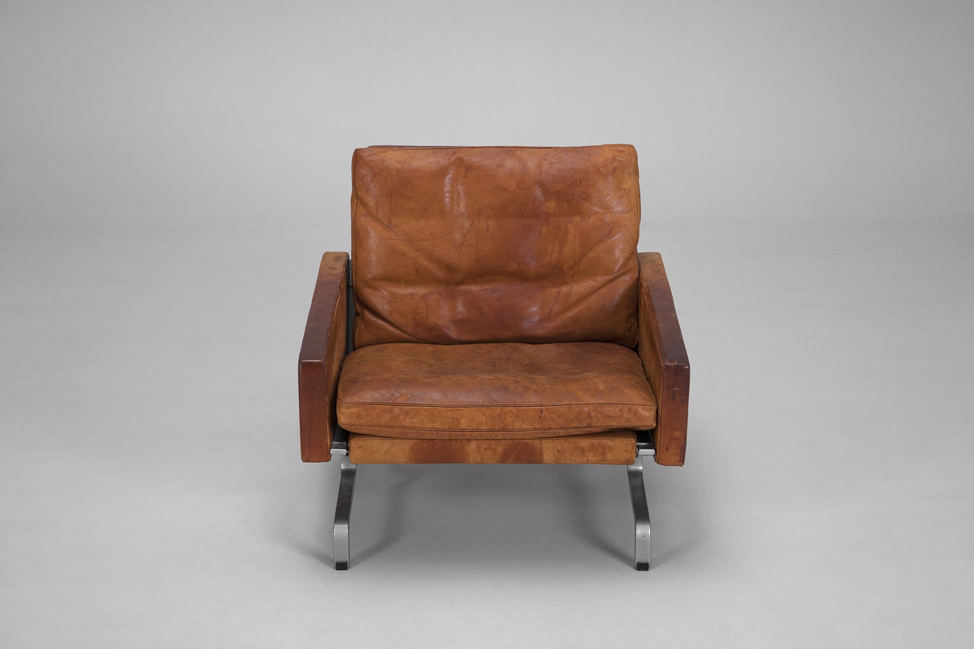 'PK-31' Easy Chair image 2