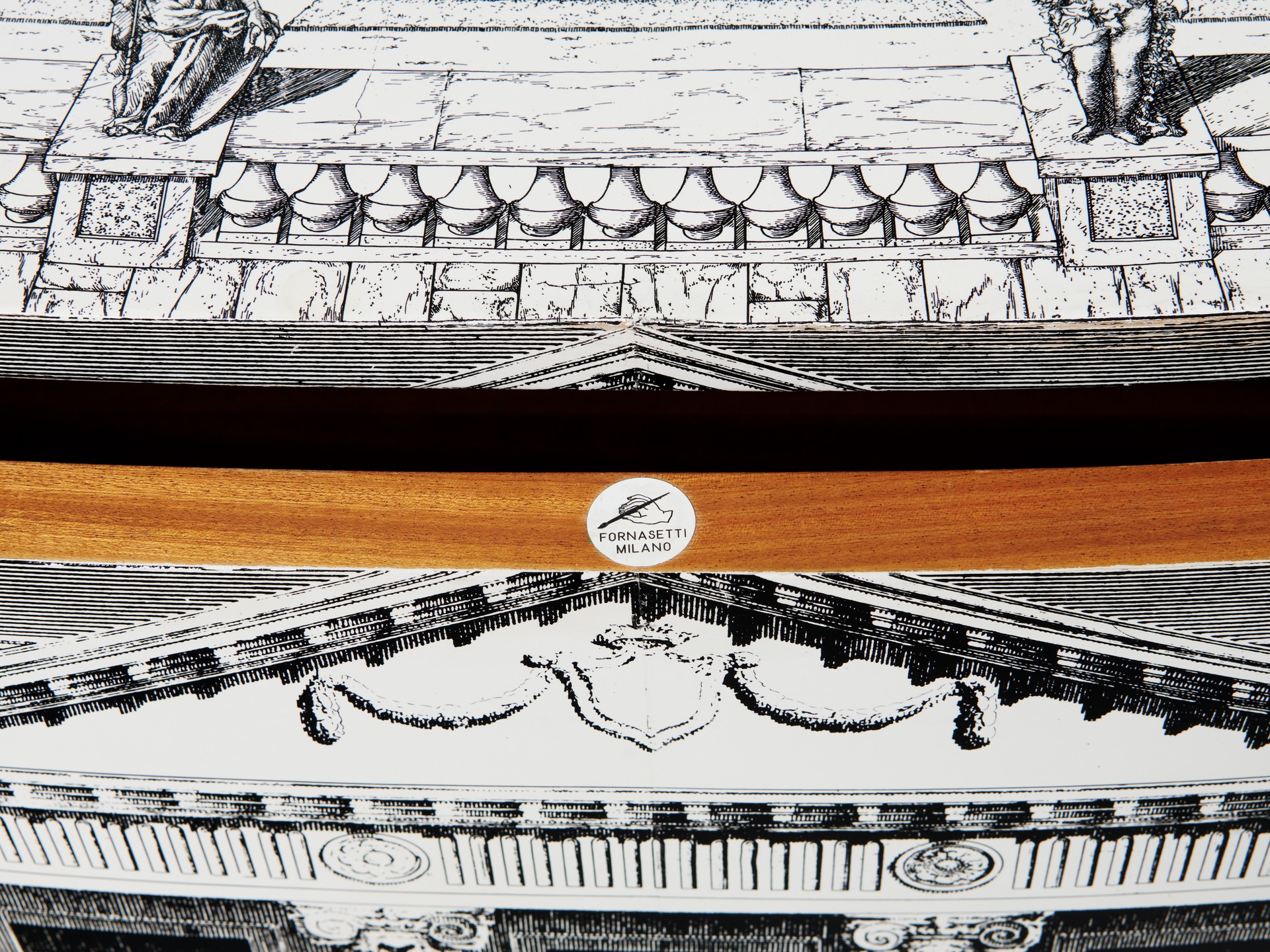 'Palladiana' Chest of Drawers image 10