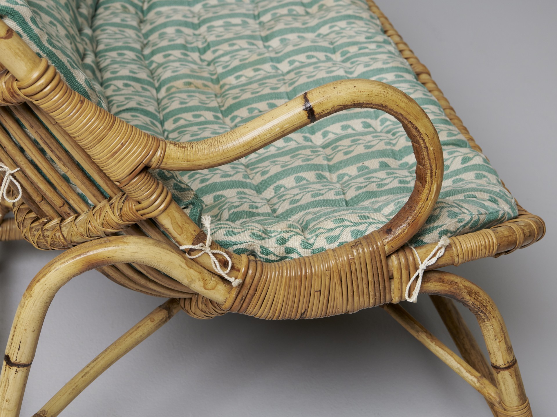 Sofa image 6
