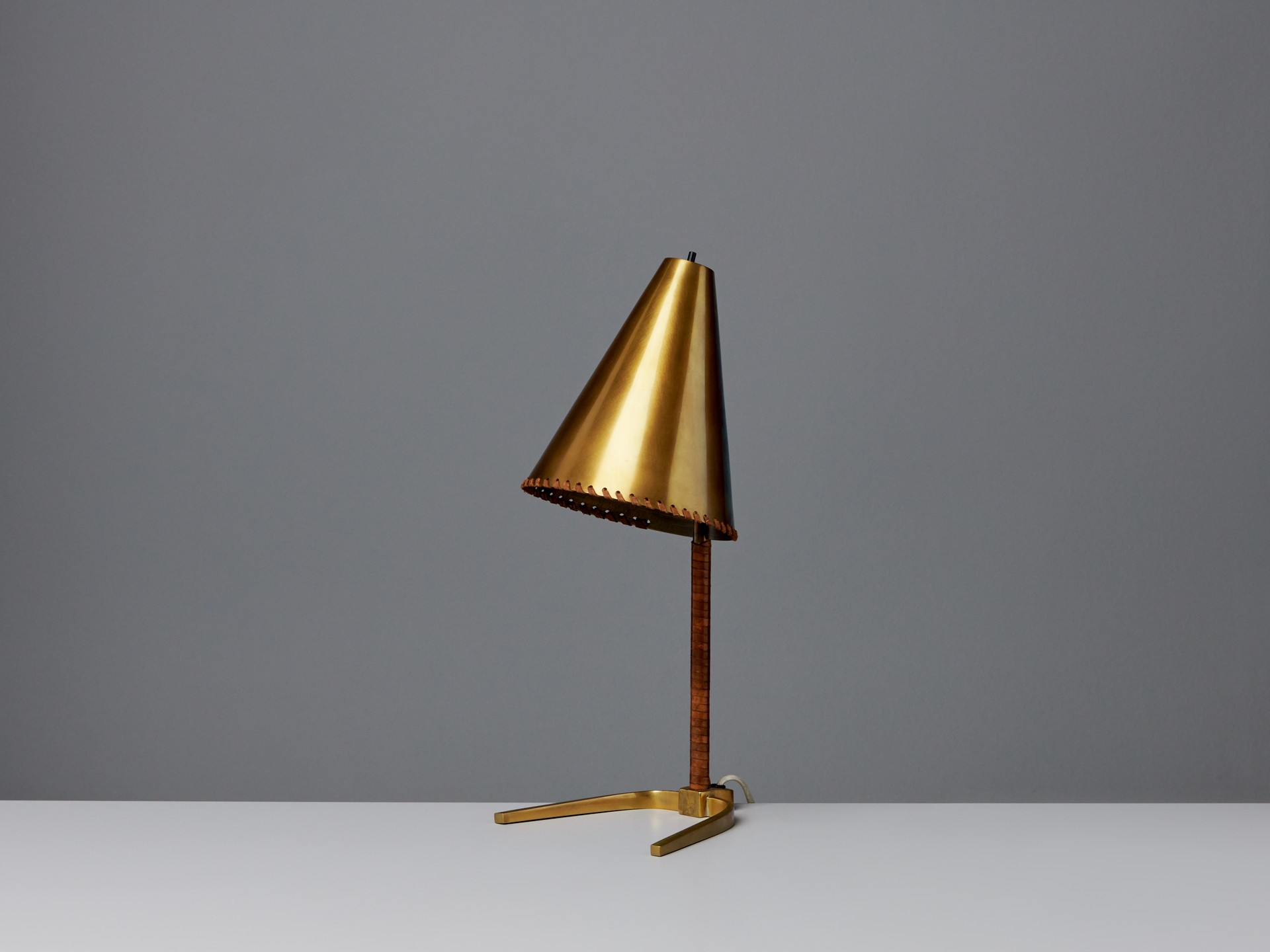 Table Lamp image 2