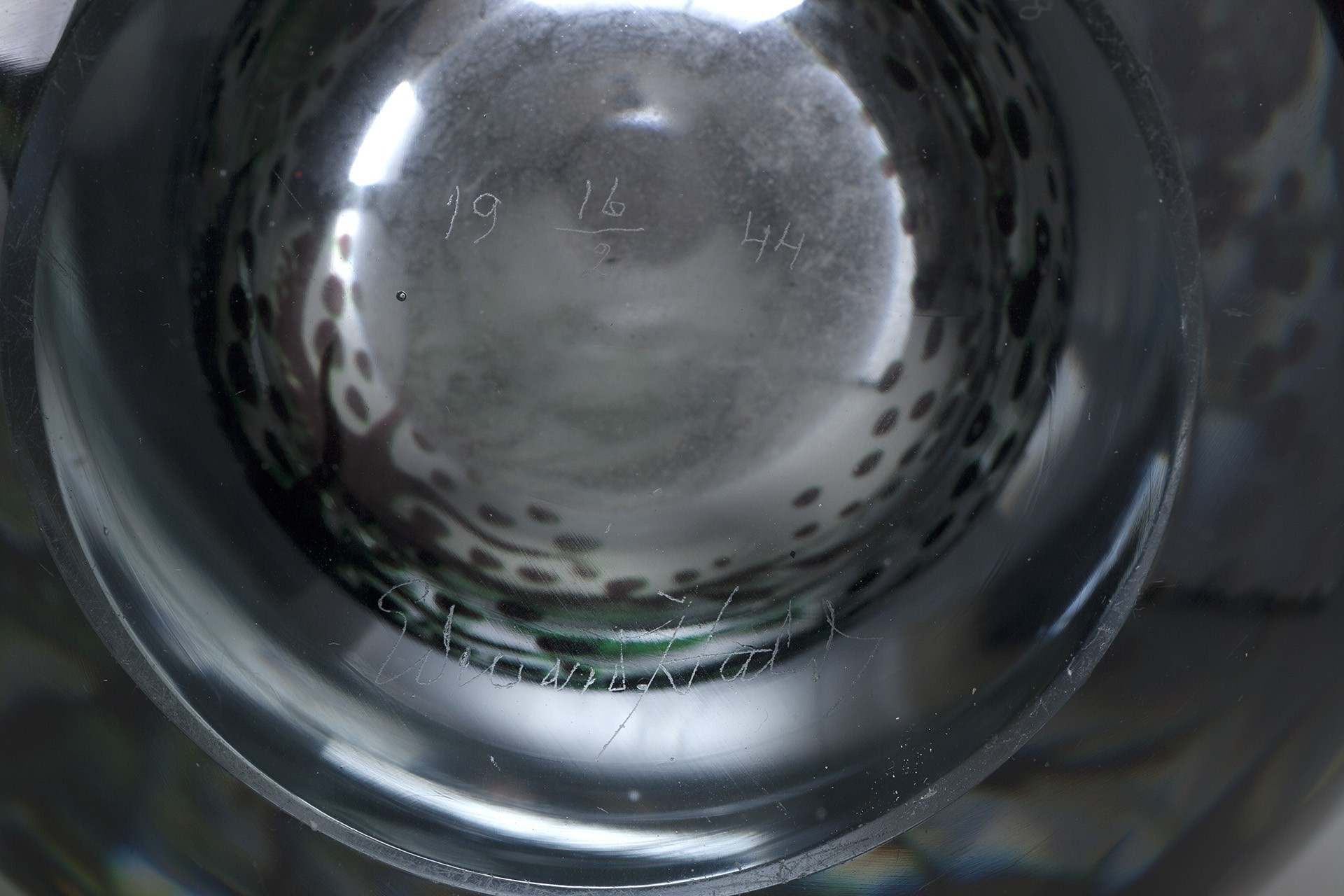 Large 'Fishgraal' Vase image 5