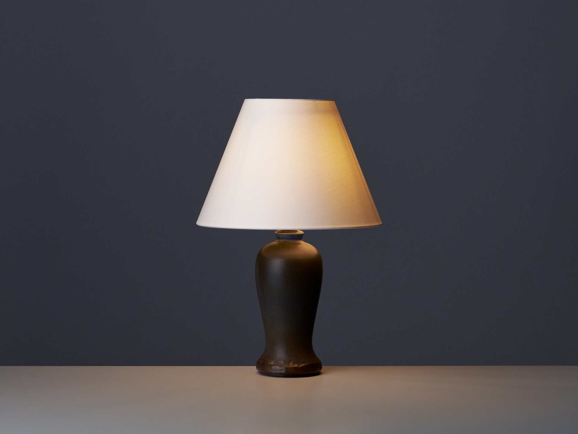 Table Lamp image 2