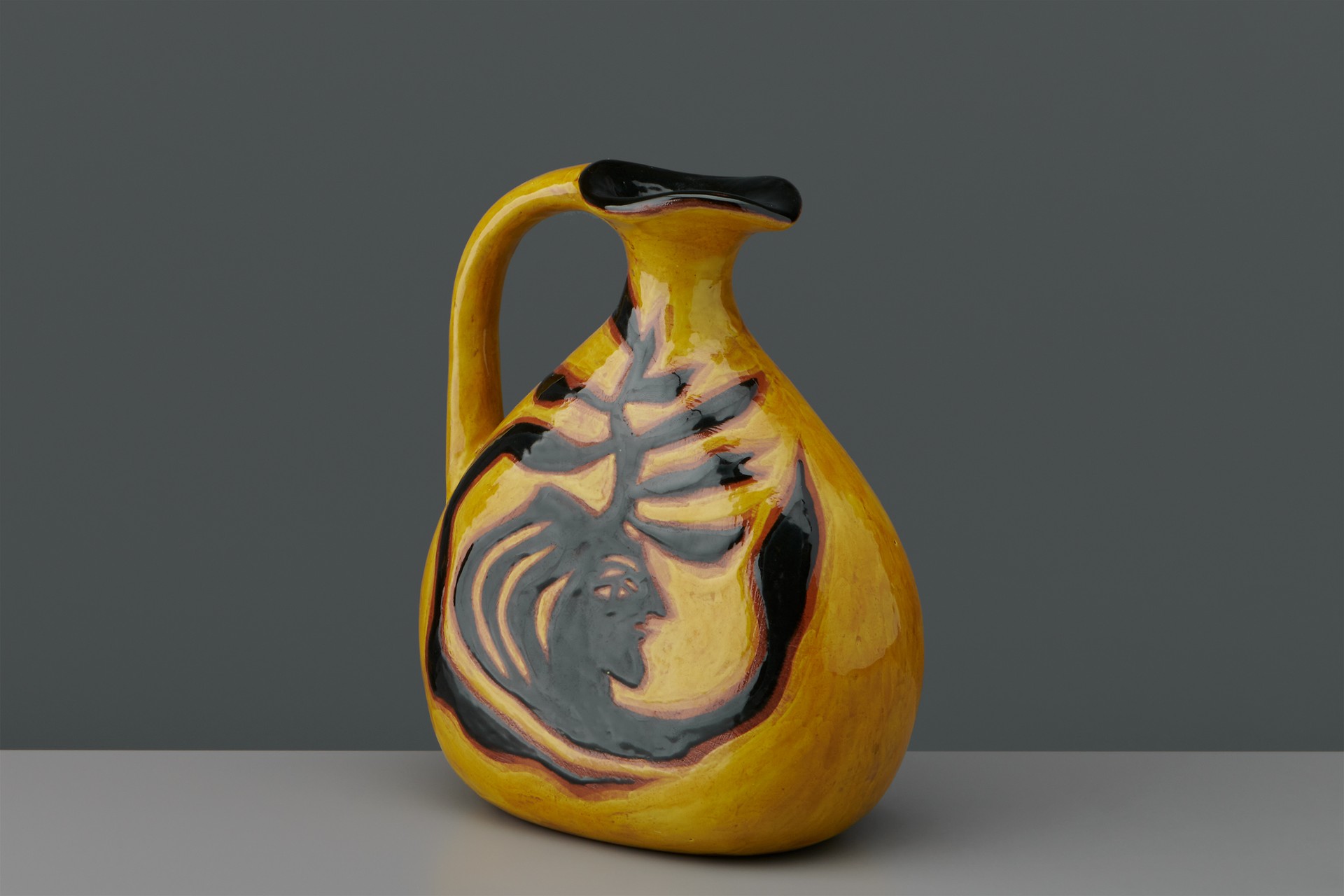 Vase image 3