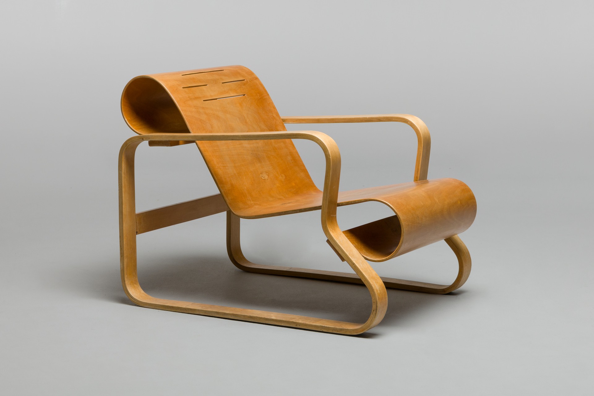 Early 'Paimio' Armchair Model no. 41