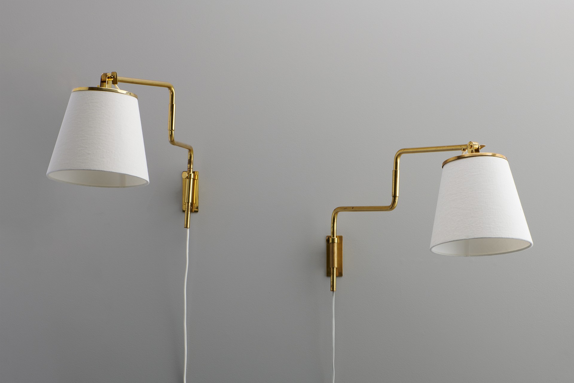 Pair of Adjustable Wall Lamps image 4
