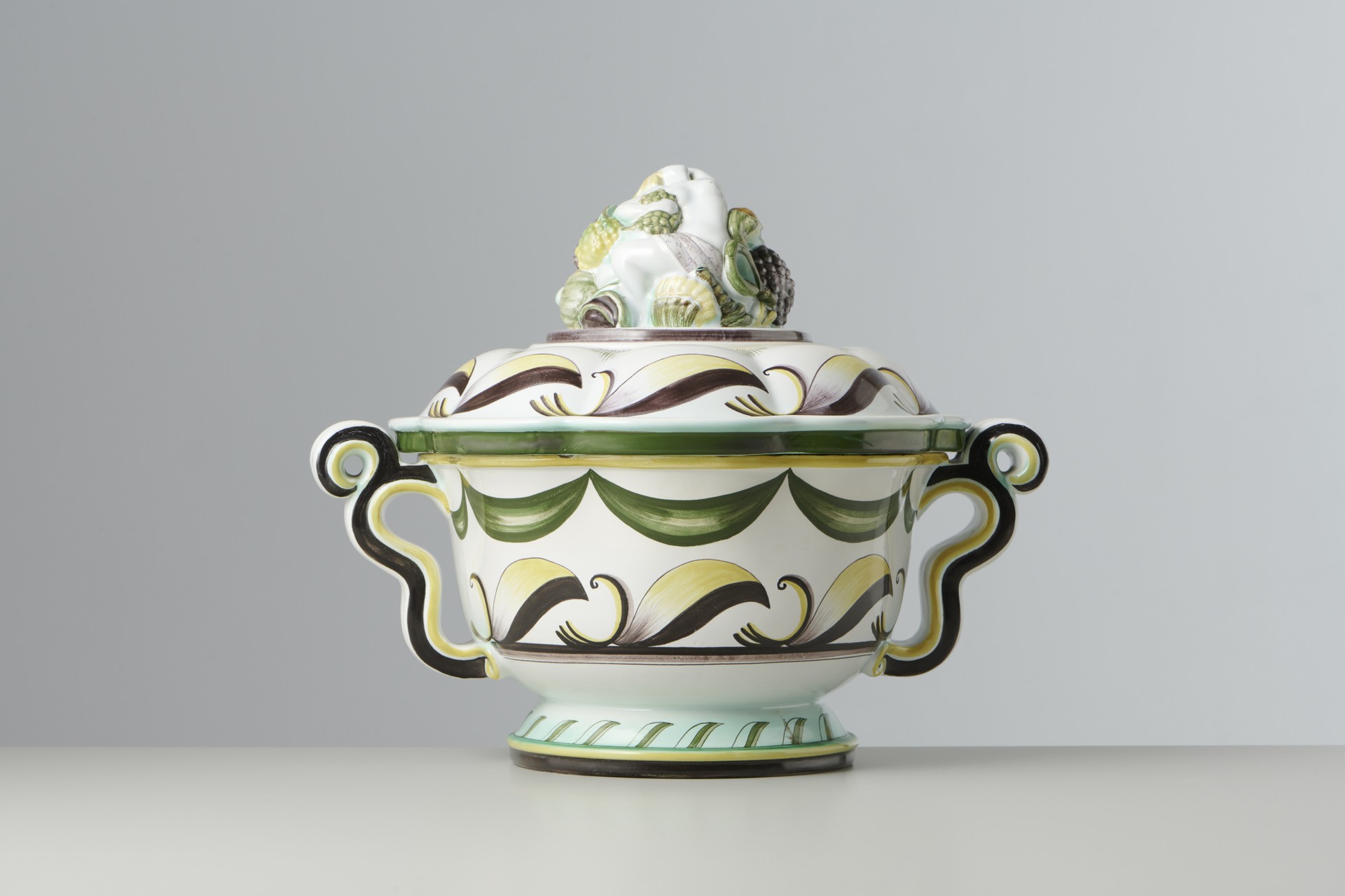 Large Tureen image 2