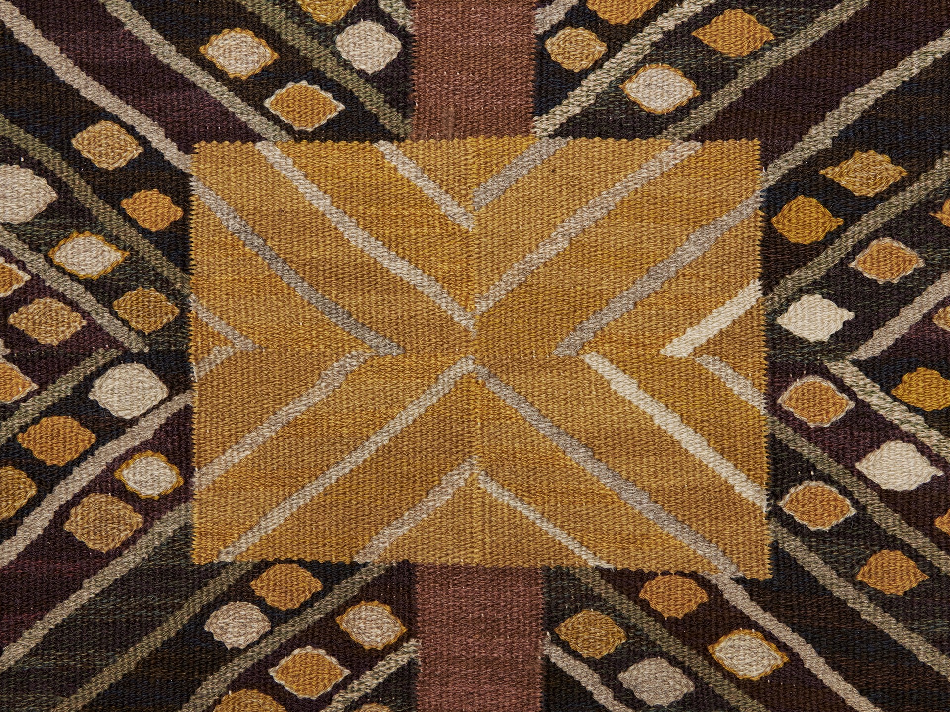'Strålar Gul' Carpet image 4