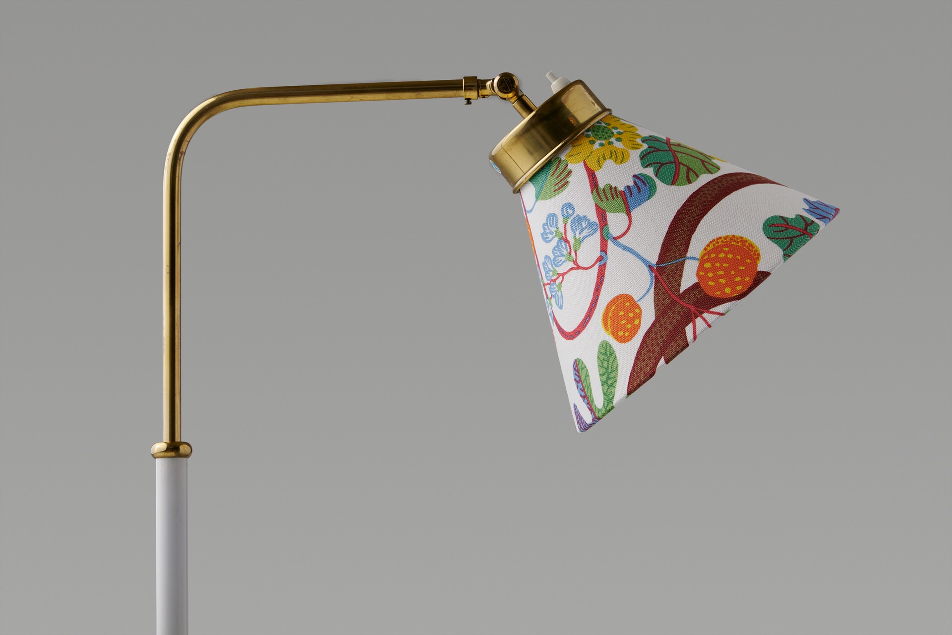 Adjustable Floor Lamp image 3