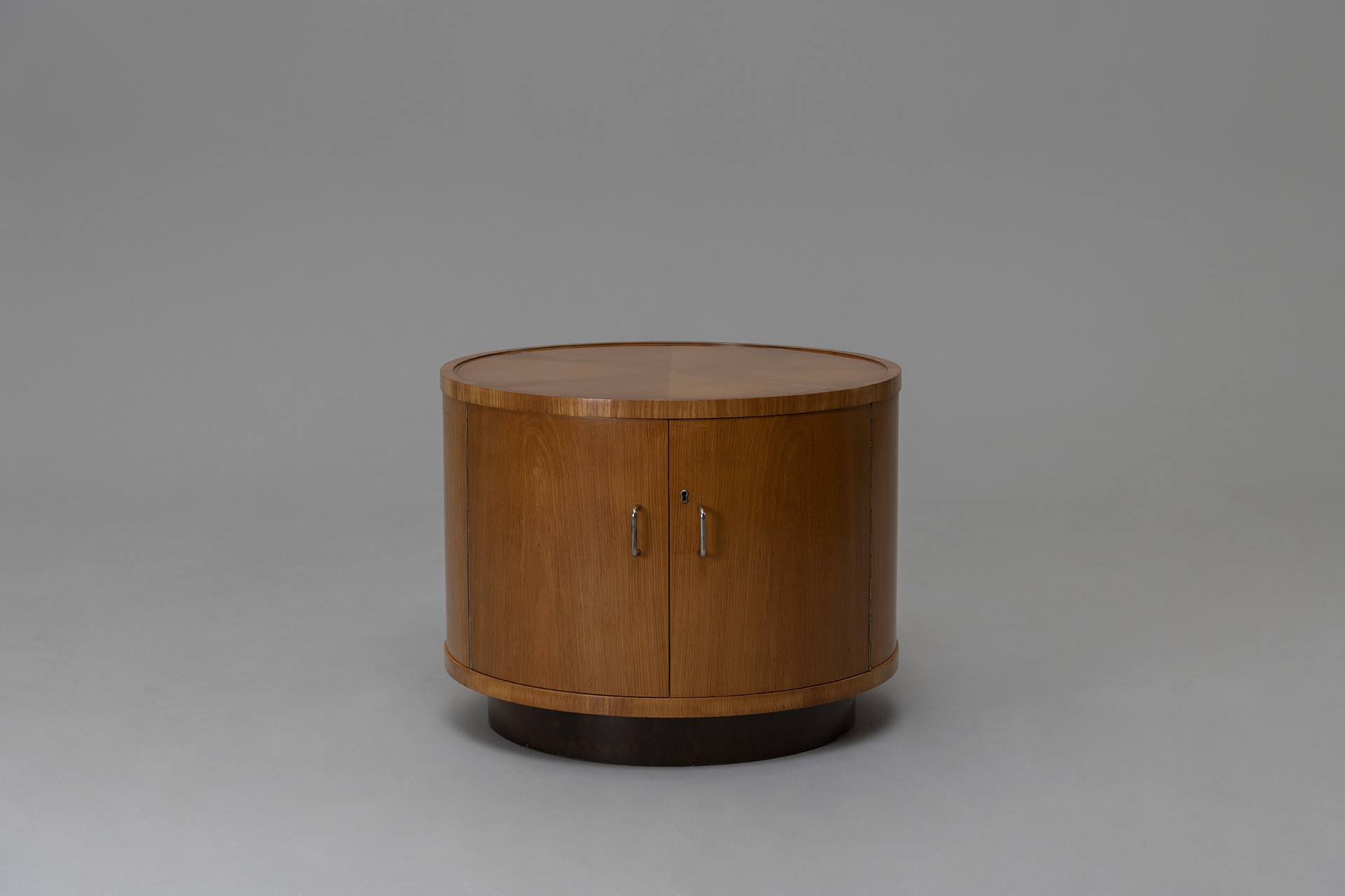 Bar image 2