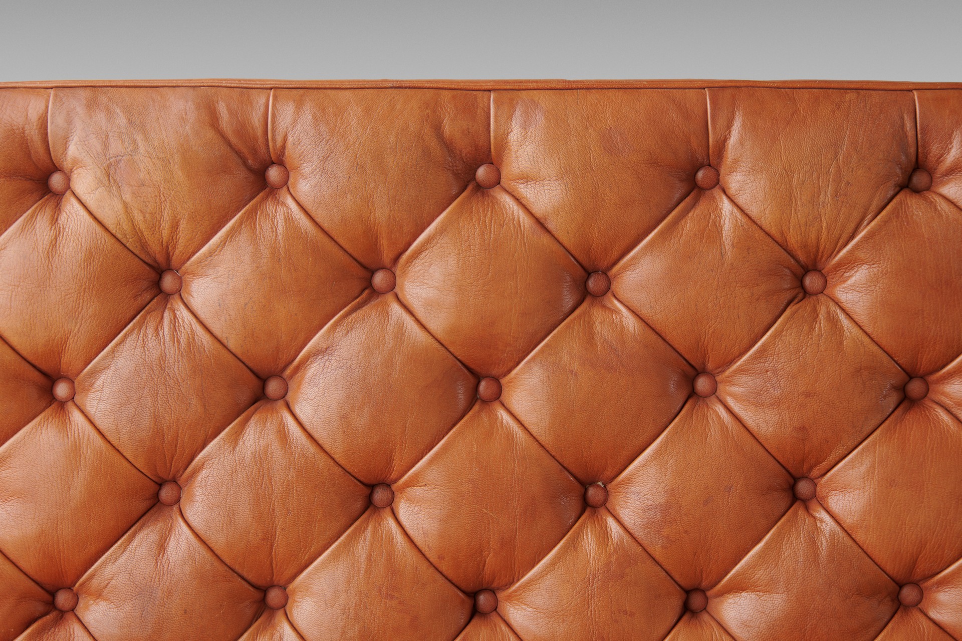 Two Part Wall Mounted Sofa image 4