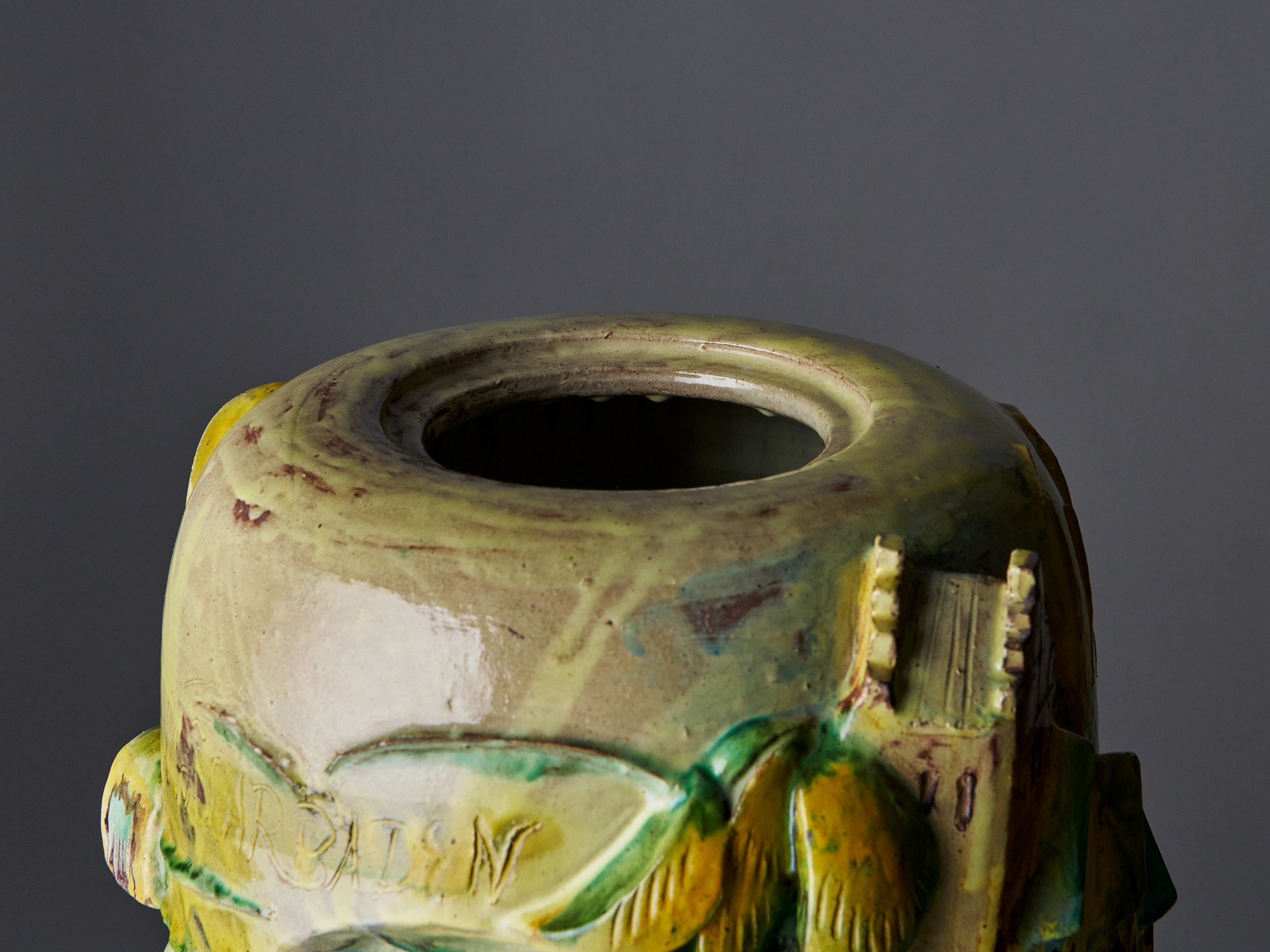 Large Lidded urn image 12