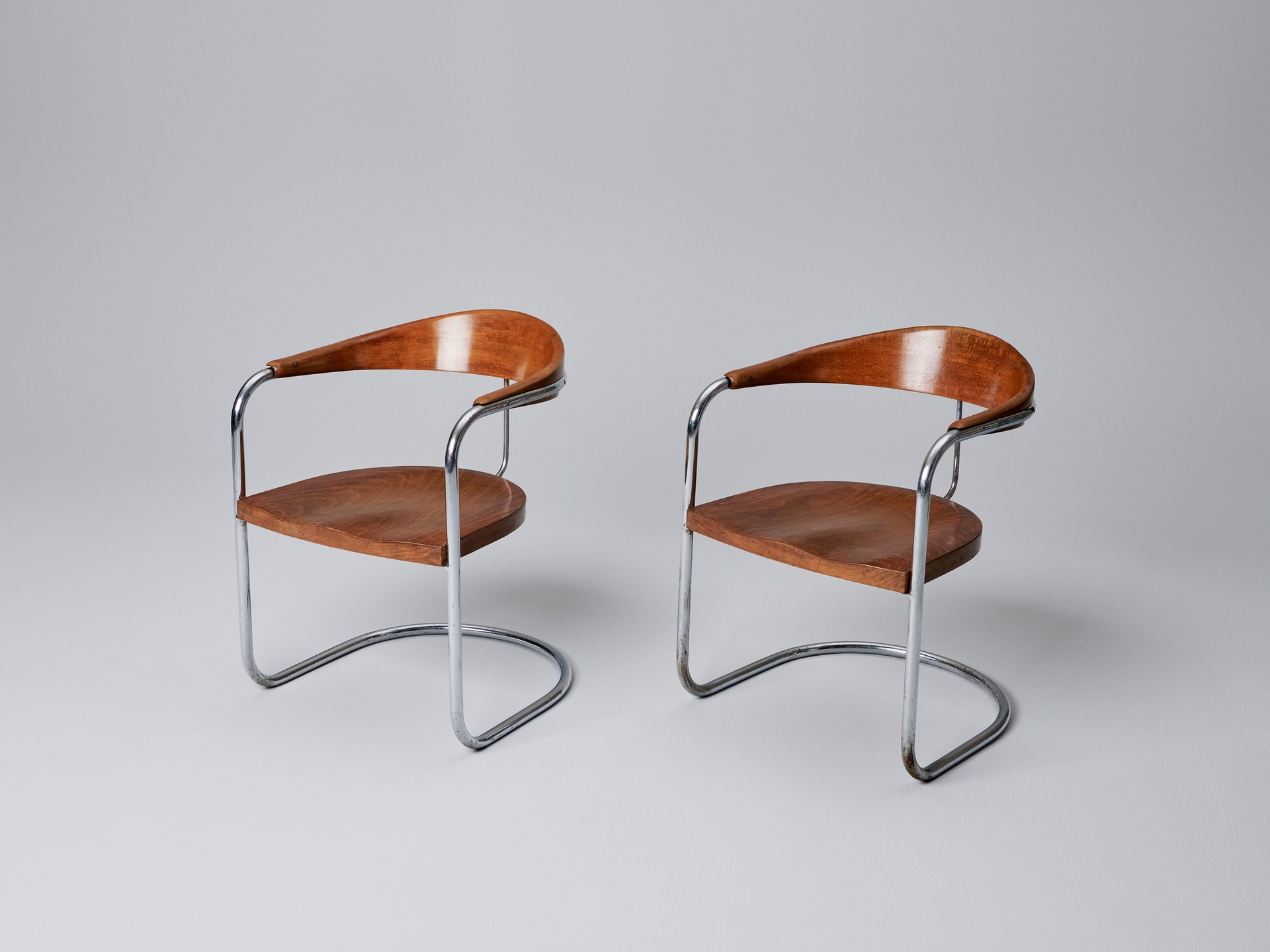 Pair of Cantilevered Armchairs image 2
