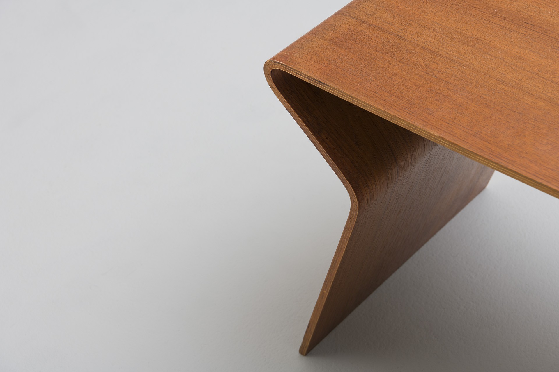 Nest of 'GJ' Tables image 6