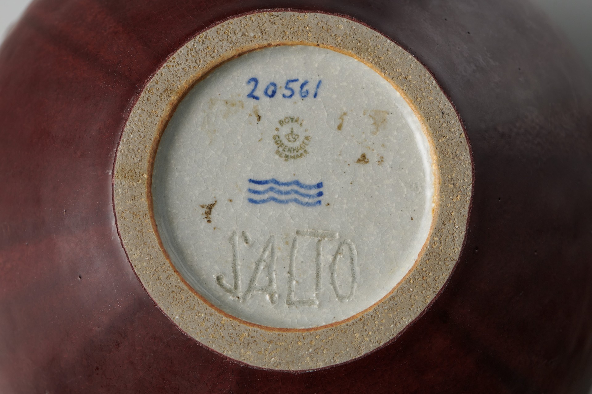 Vase image 5
