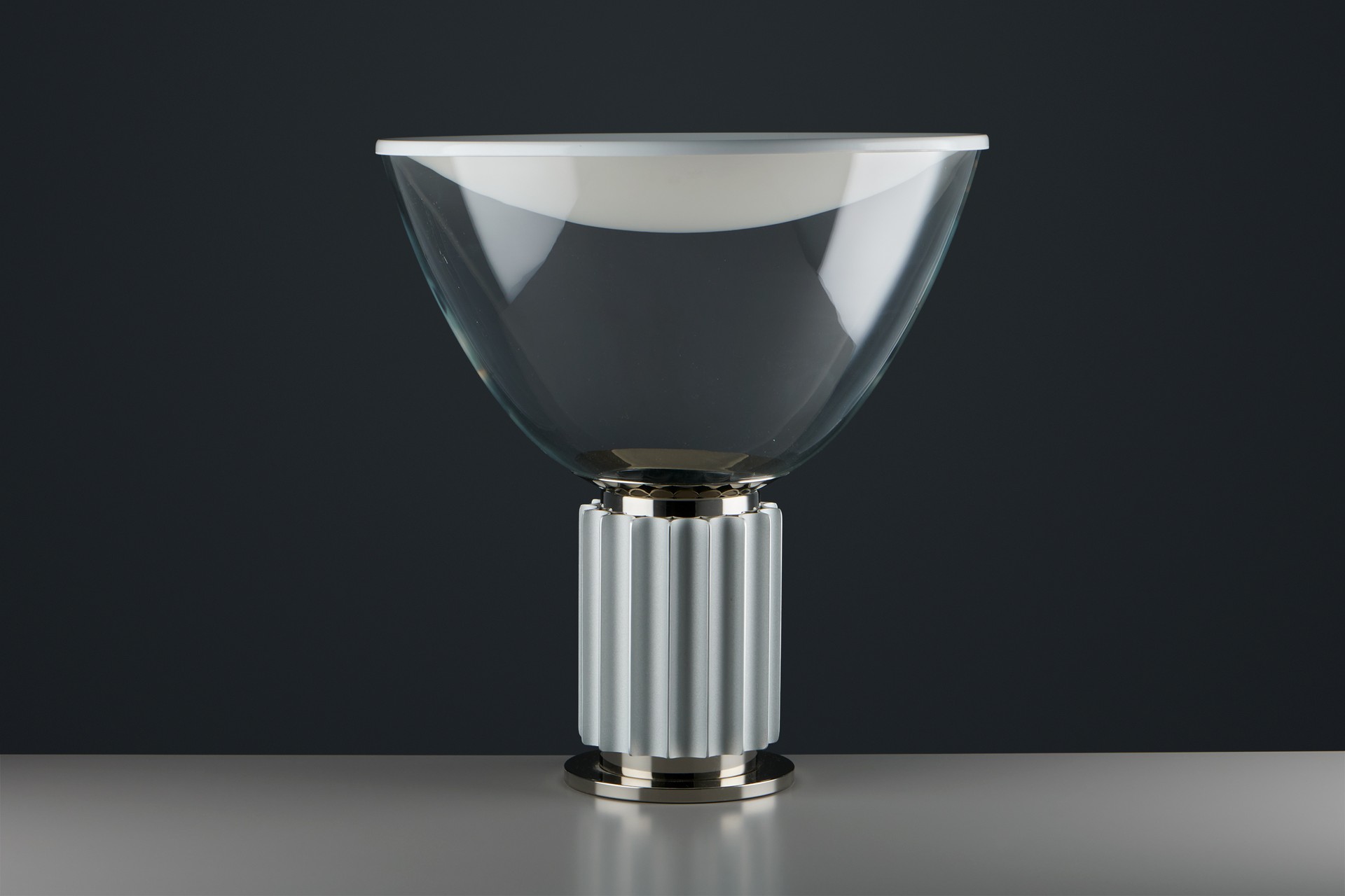 Pair of 'Taccia' Lamps image 3