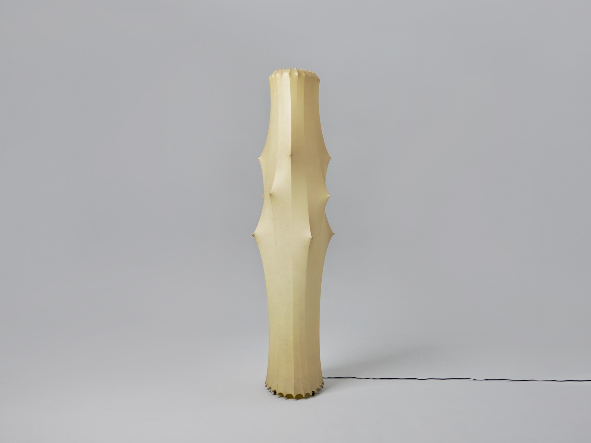 'Fantasma Grande' Floor Lamp image 3