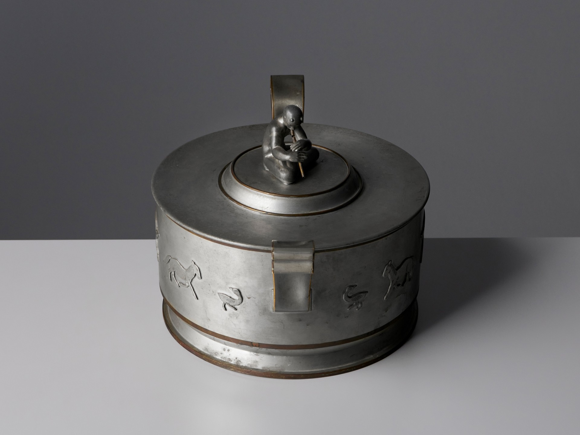 Tureen image 5
