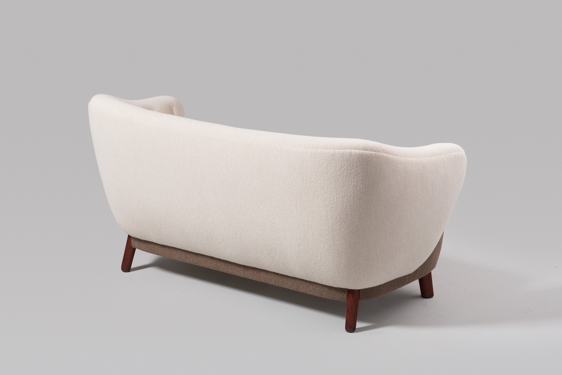 Sofa image 3