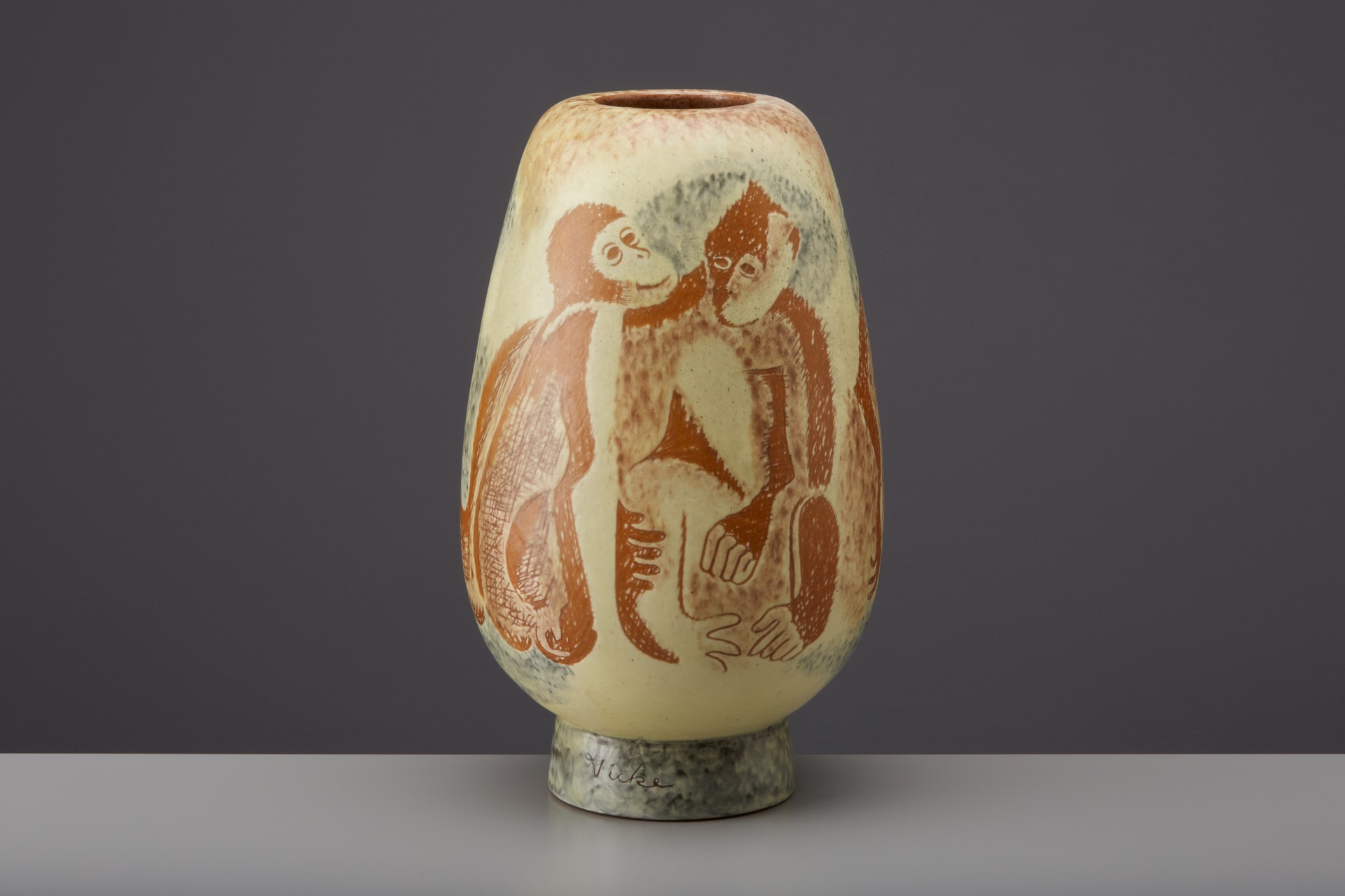 Monkey Vase image 2