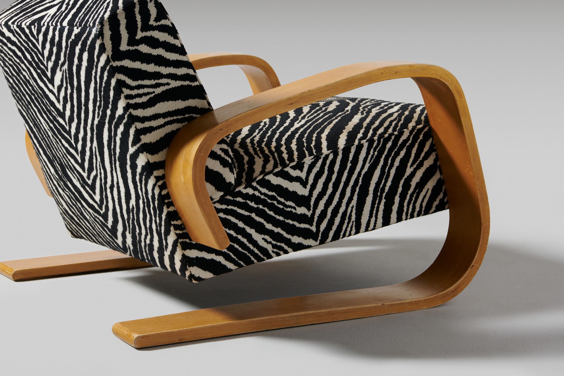 Tank Chair Model no. 400 image 4