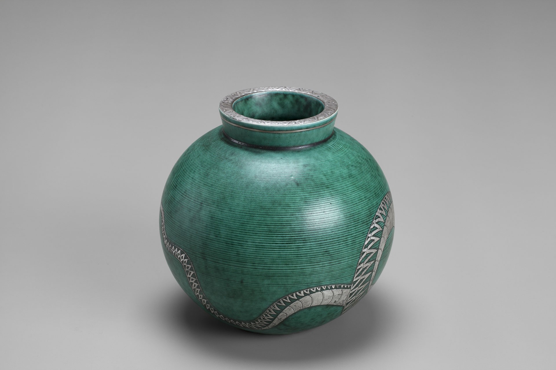 'Argenta' Snake Vase image 2