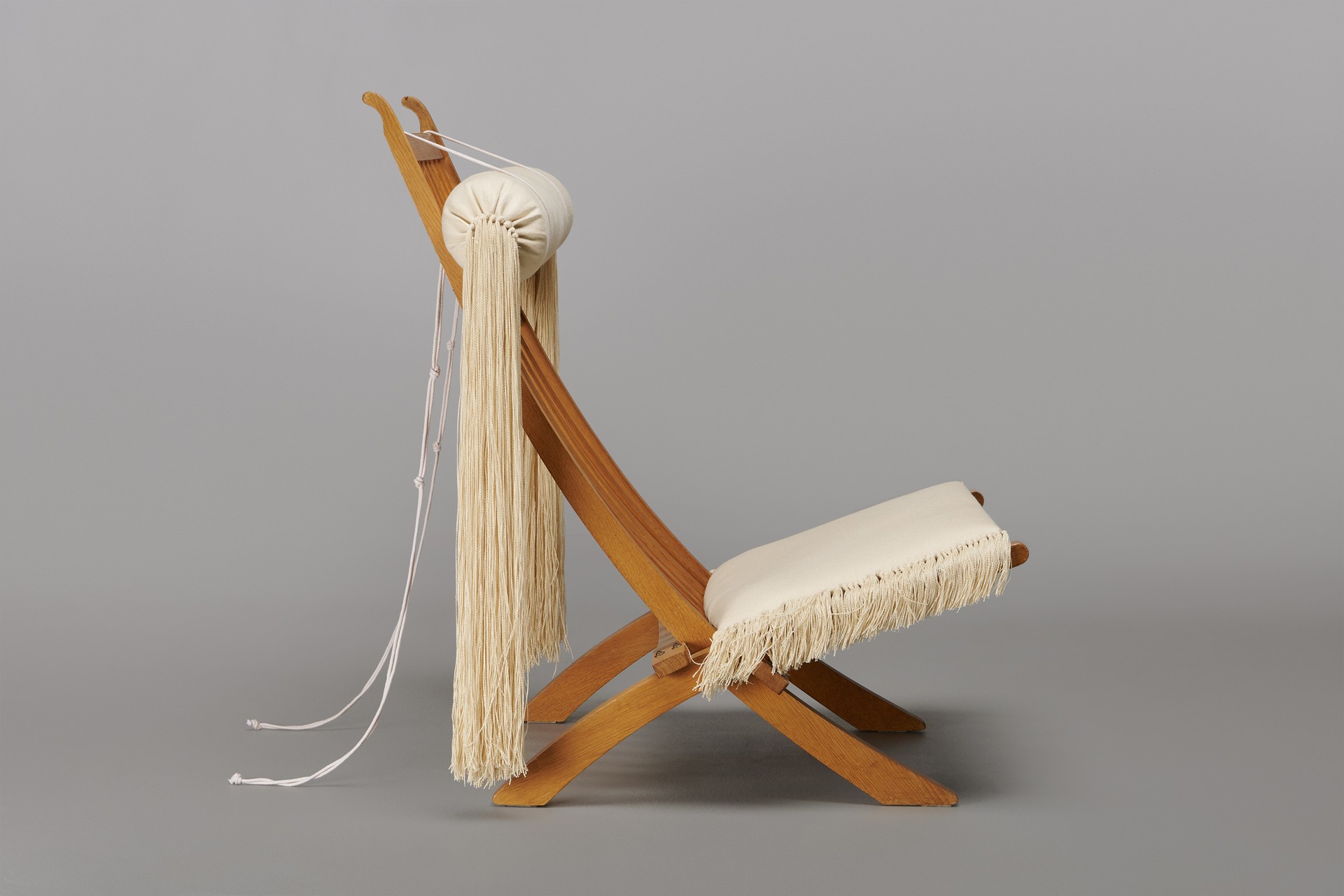 Folding 'Asian Lawn Chair', Model no. JH-603 image 2