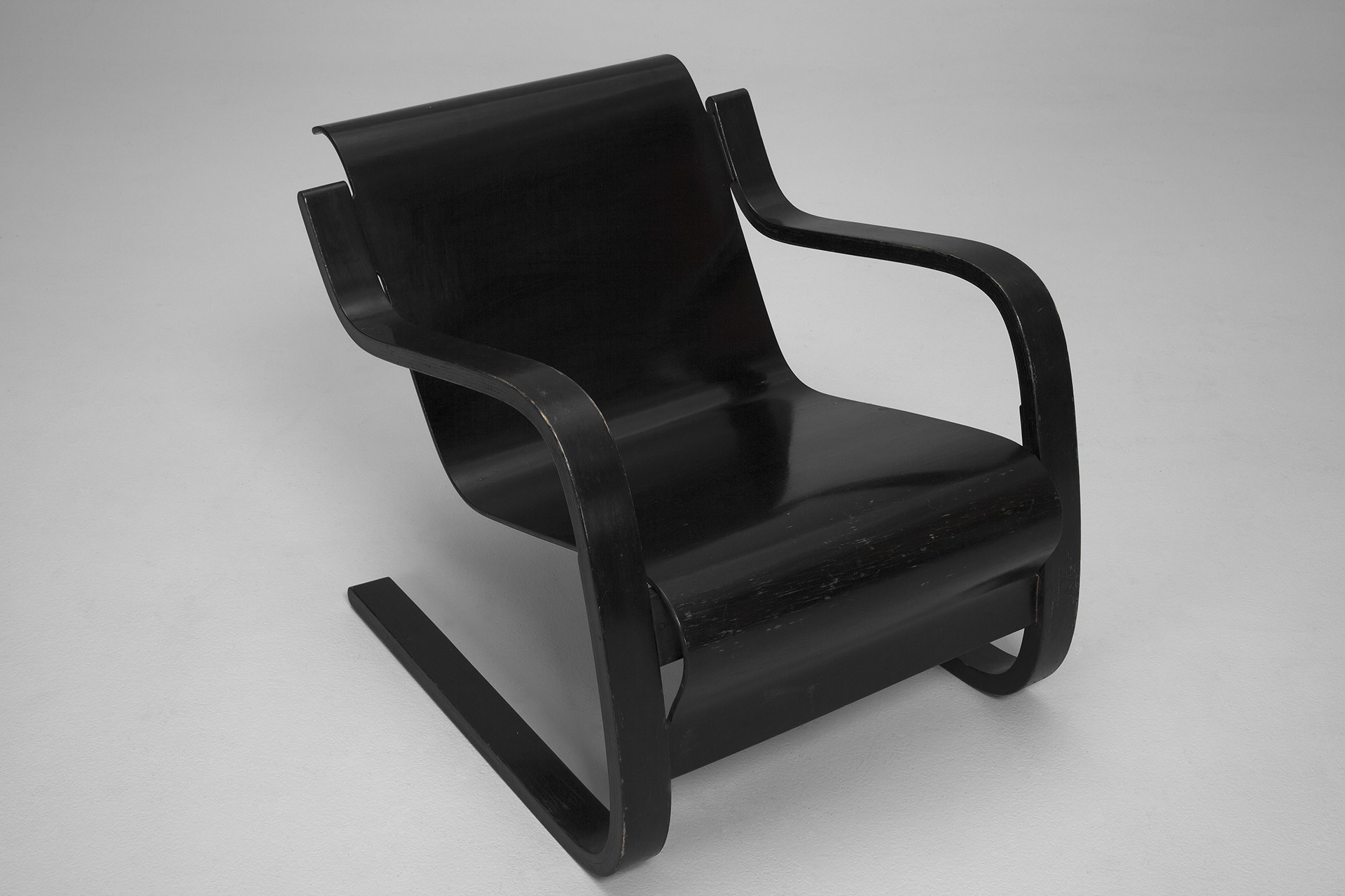 Pair of Easy Chairs Model No. 31 image 4