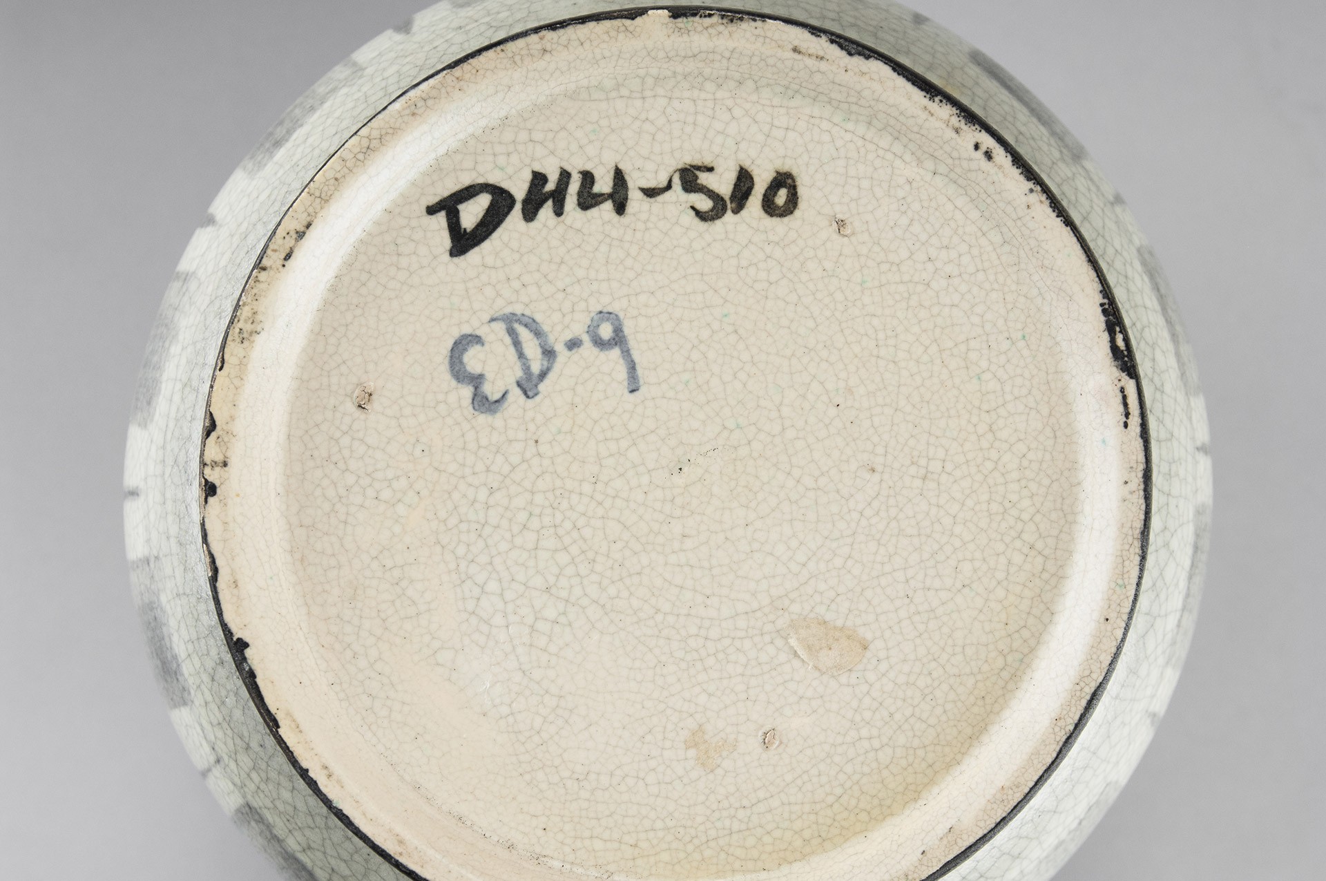 Vase image 5