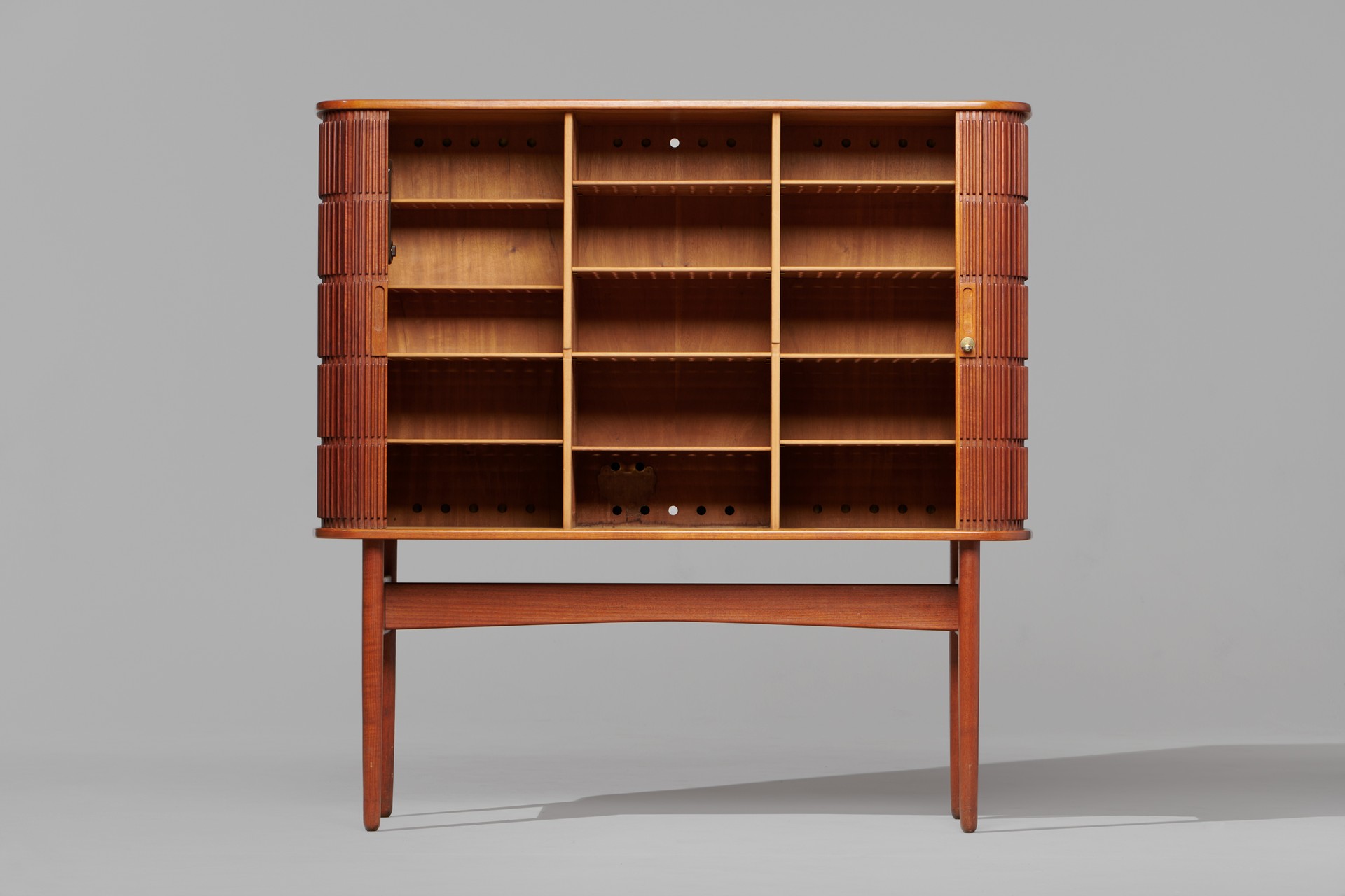 Cabinet (Humidor) image 4