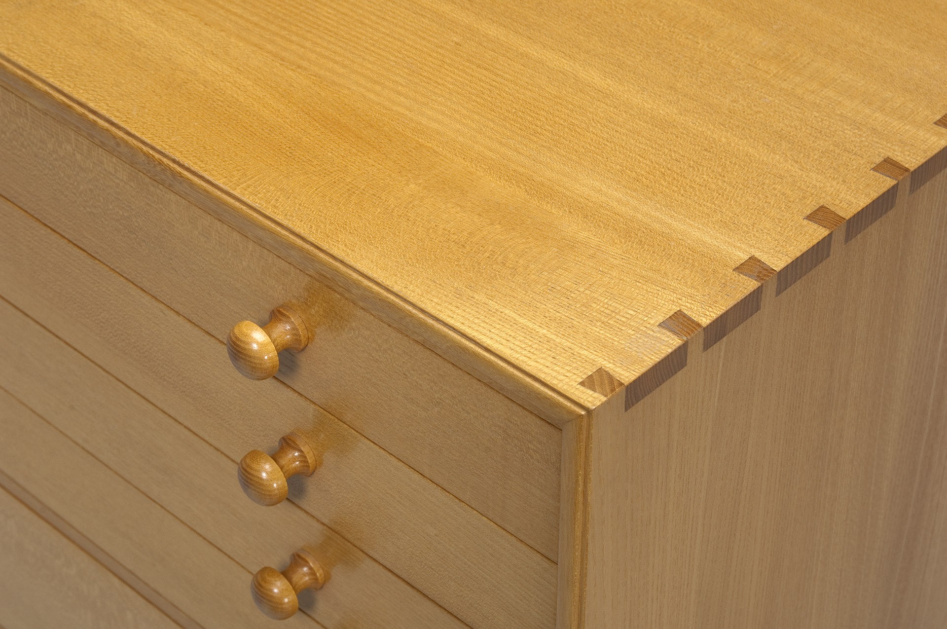 Cabinet image 3
