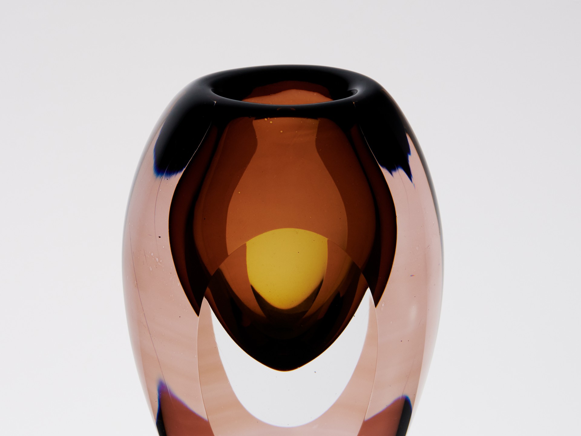 'Ventana' Vase image 4
