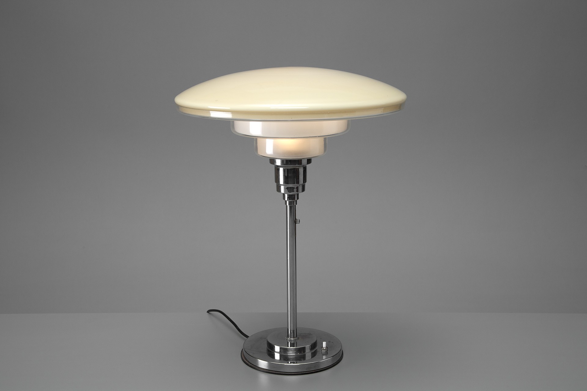 Extra Large Sistrah Table Lamp
