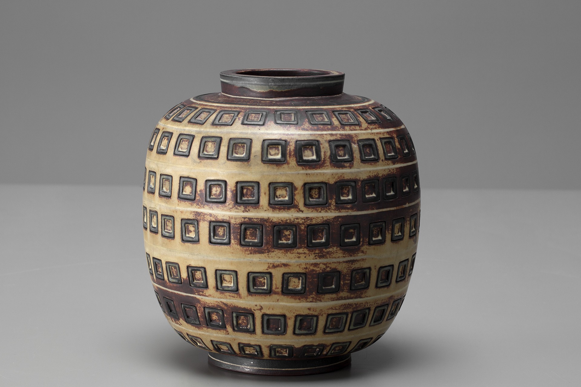 Farsta Urn
