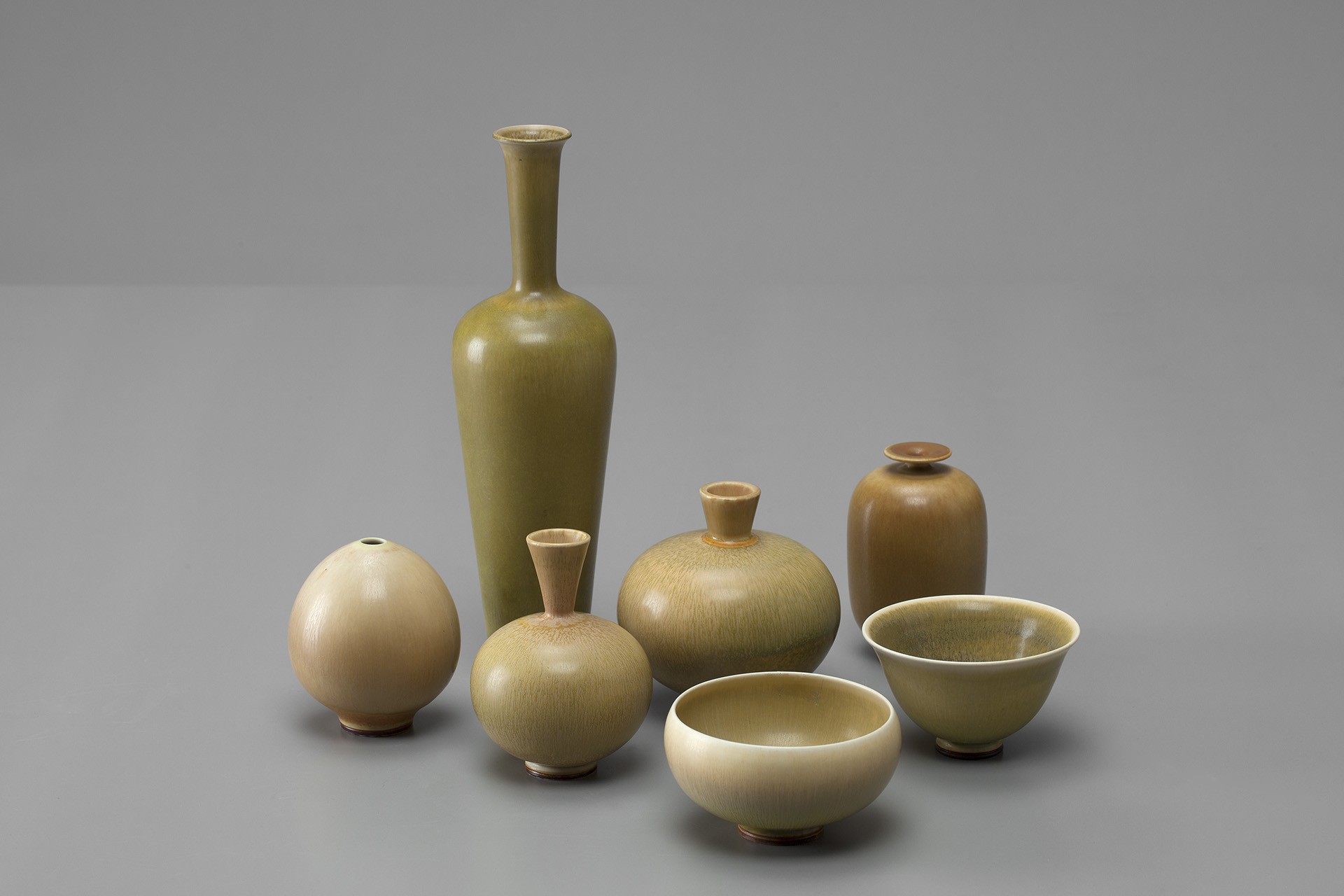 Set of Seven Vases image 2
